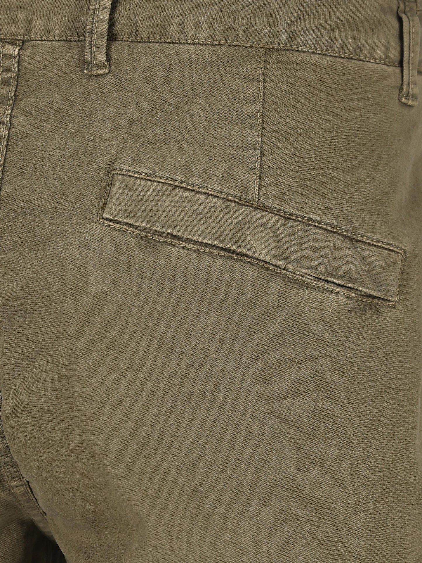 Shorts realizzati in cotone. L100018 S0004V015G STONE ISLAND