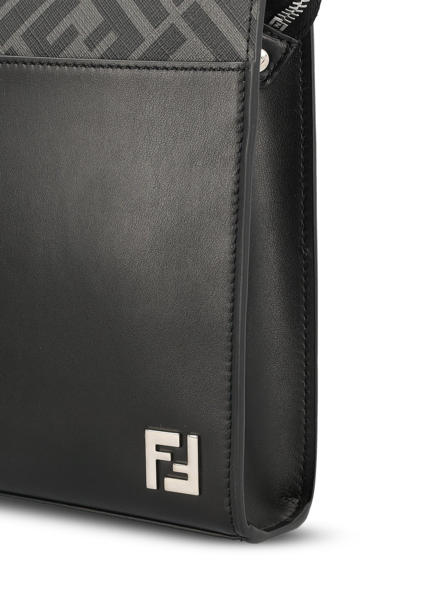 Clutch in pelle. 7VA491 AJF0F0GXN FENDI