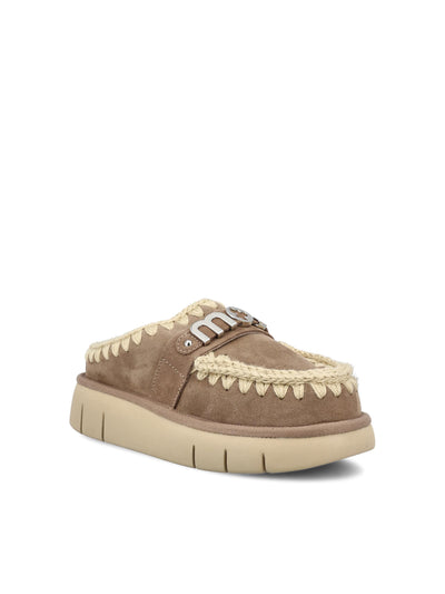 Slide realizzate in vera pelle di montone. FW531001A ELGRY MOU