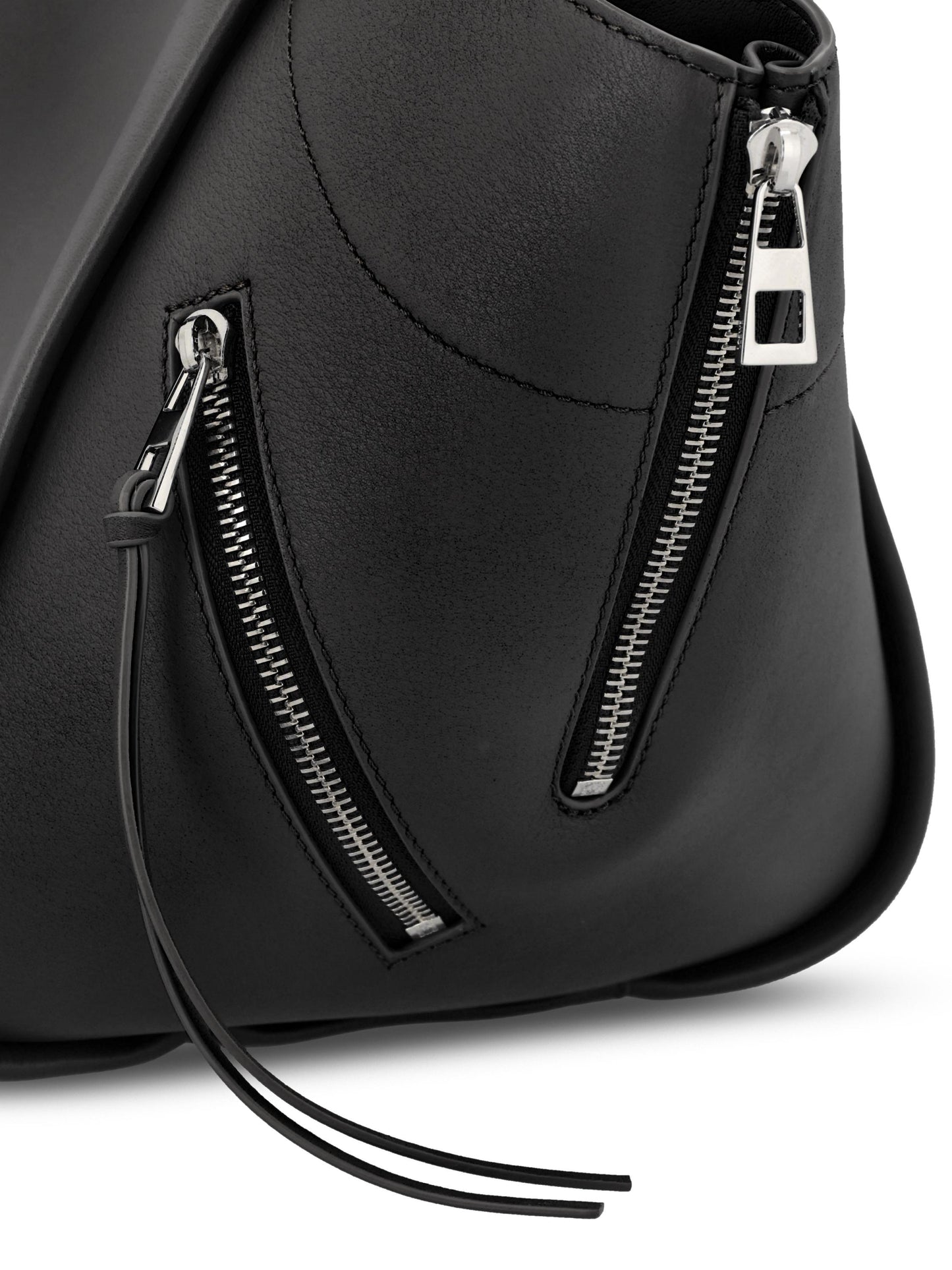 Borsa realizzata in pelle di vitello. A538HHBX07 1100 LOEWE