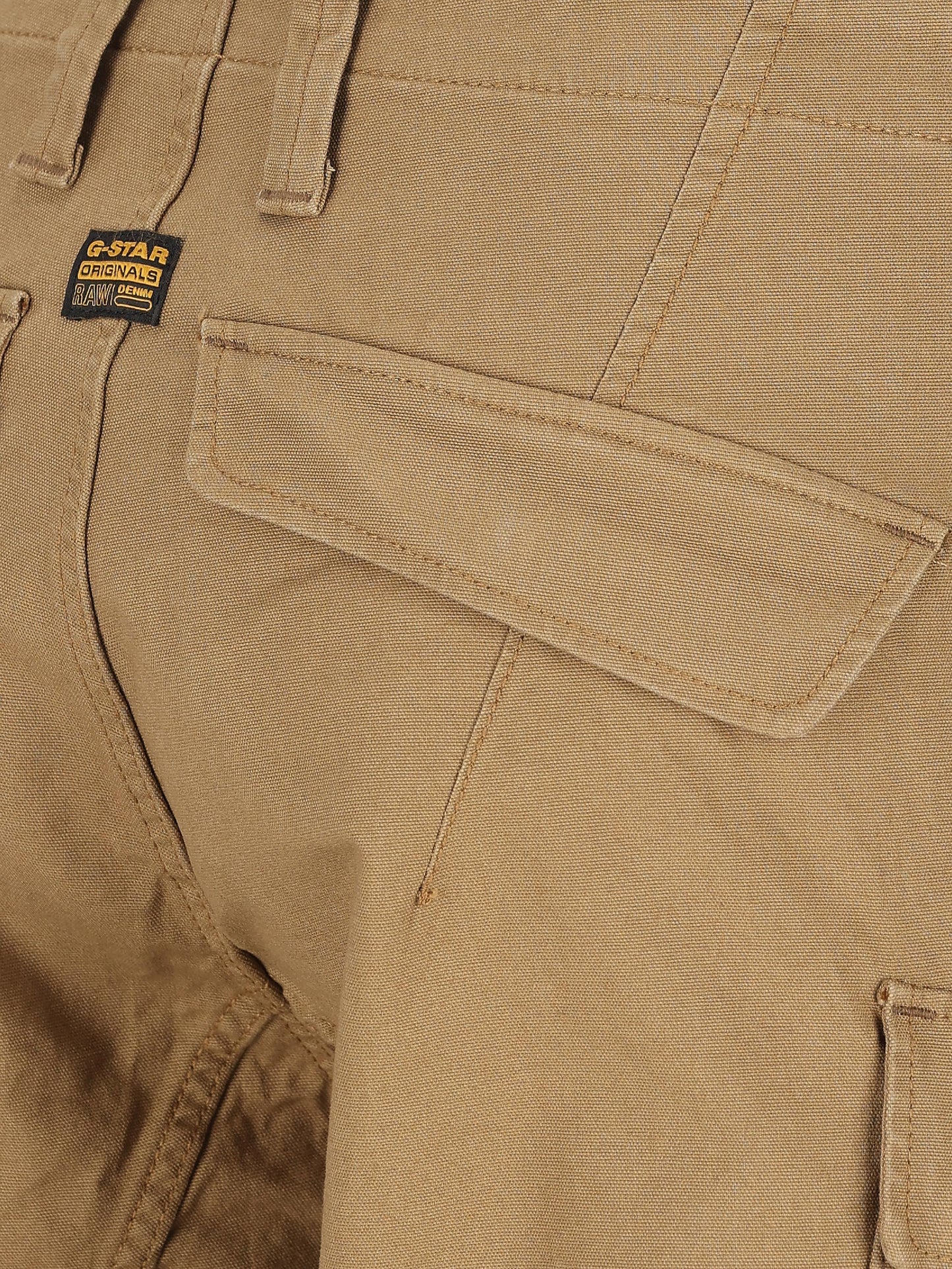 Jeans realizzati in cotone riciclato. D24307-D504D 716 G-STAR