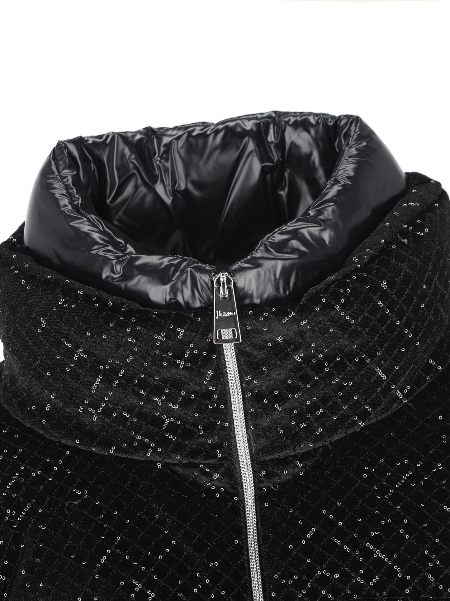 Piumino realizzato in poliestere. PI002161D 127519300 HERNO