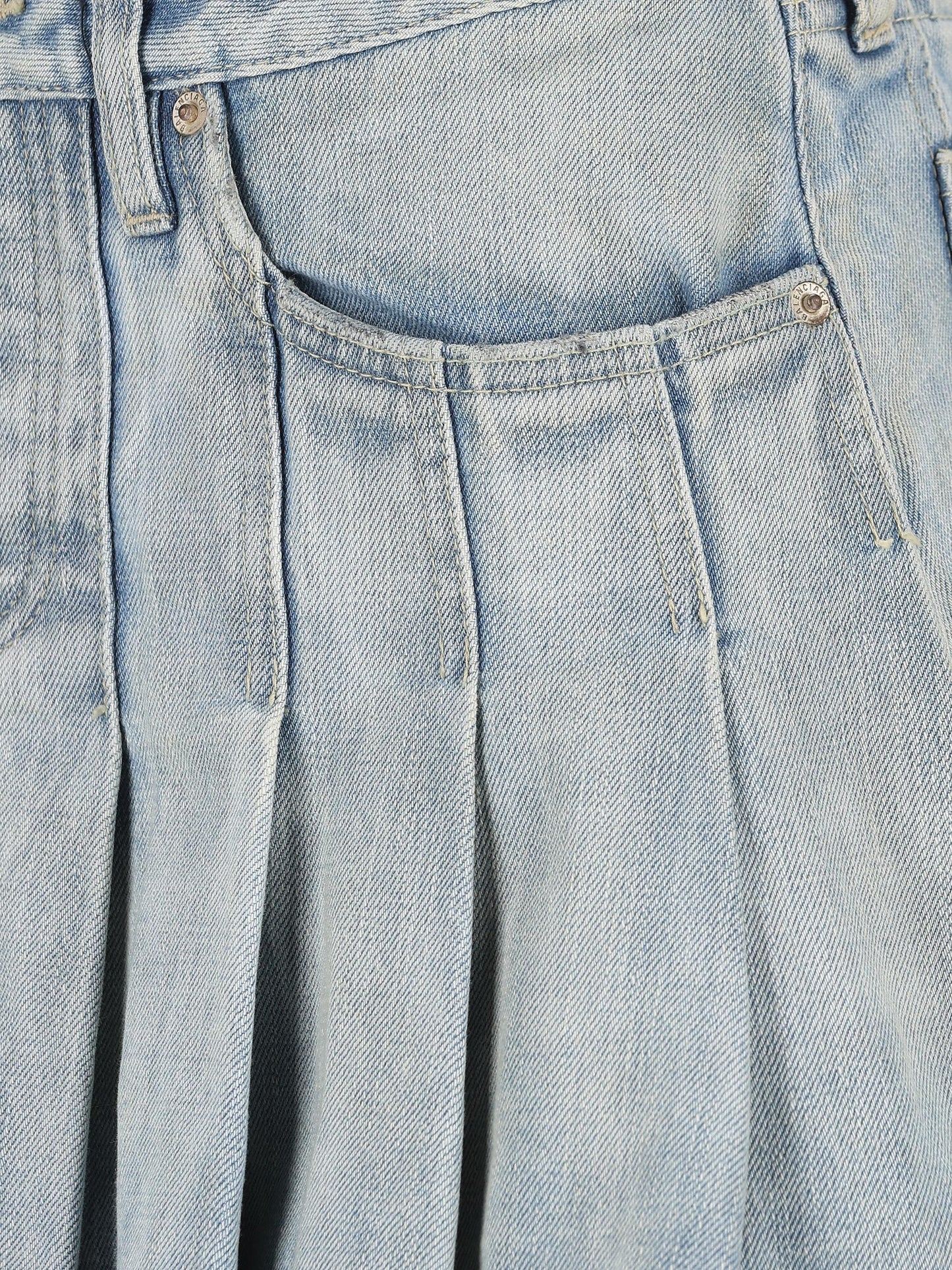 Gonna realizzata in denim di cotone. 838711 TSWB94200 BALENCIAGA