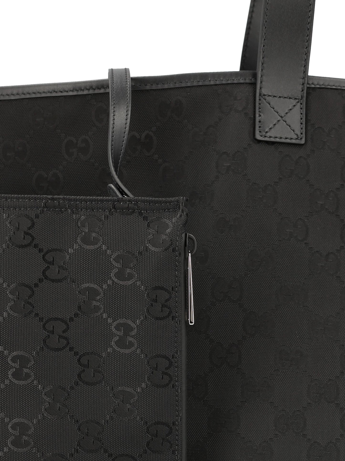 Borsa realizzata in nylon. 835567 FAERK1045 GUCCI