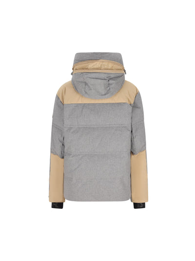 Giacca realizzata in poliestere e viscosa. 31139758 012 BOGNER