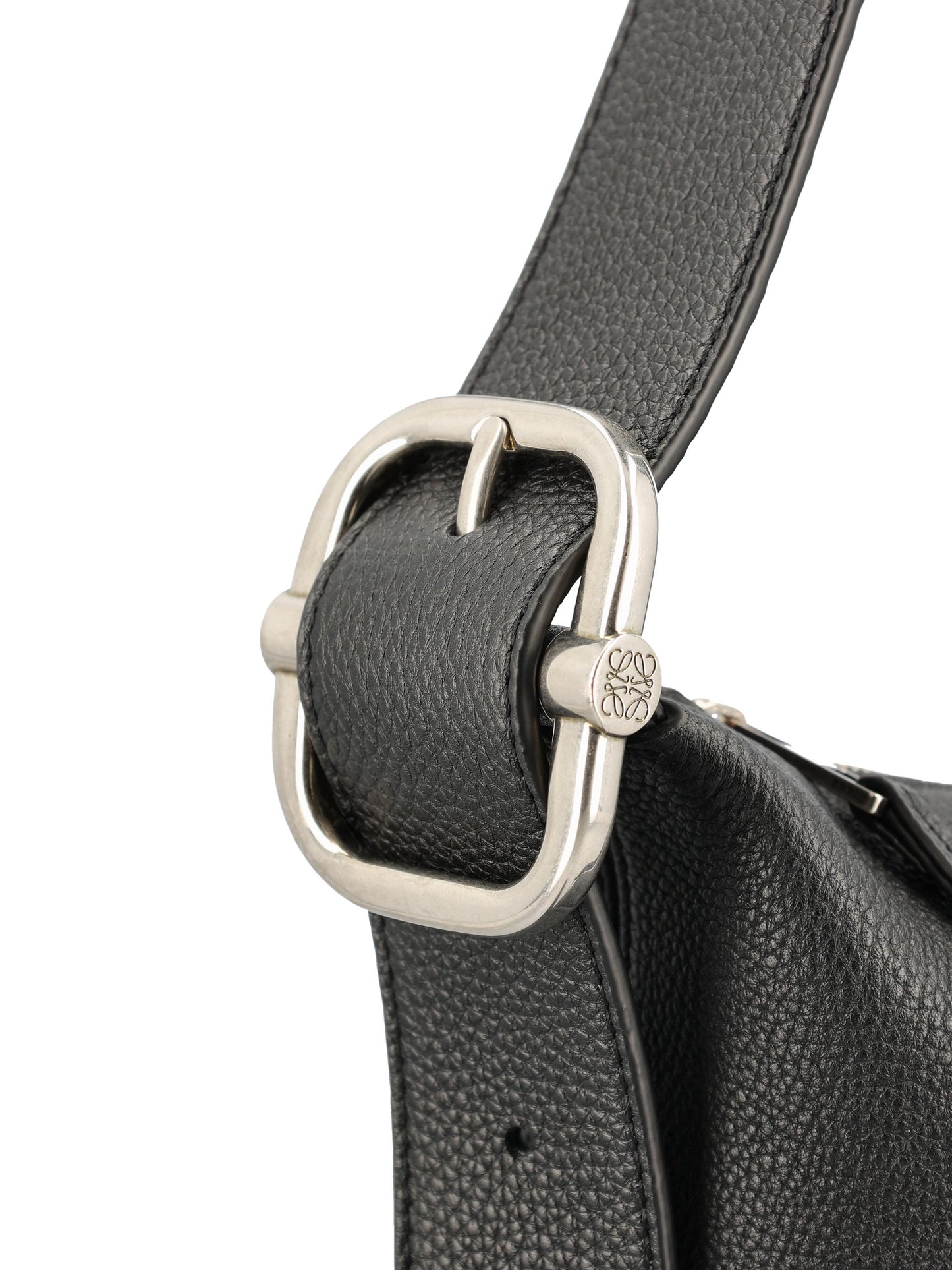 Borsa realizzata in pelle di vitello. BB22CMDX01 1100 LOEWE