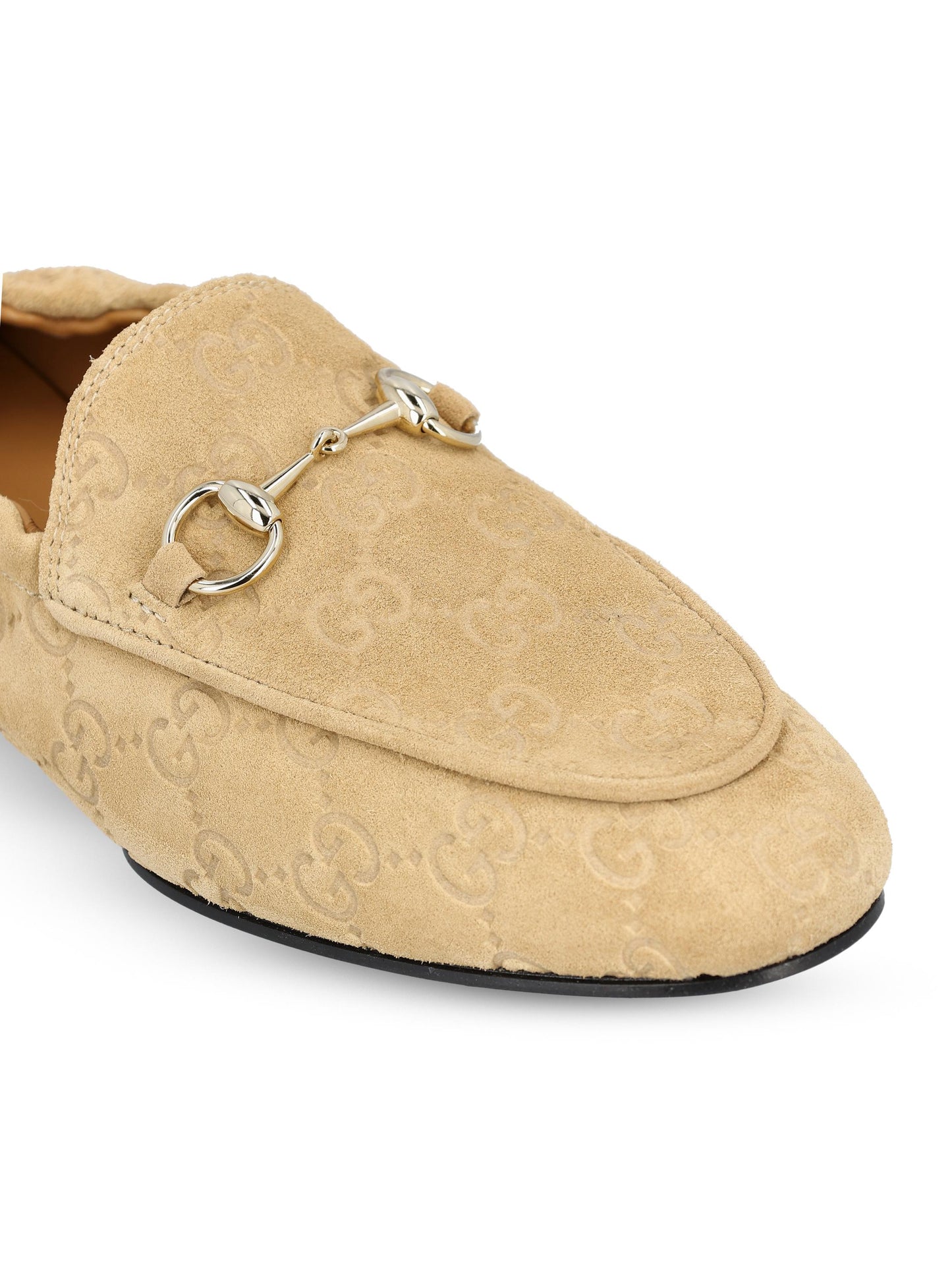 Mocassini realizzati in pelle scamosciata. 854414 AADWE9702 GUCCI