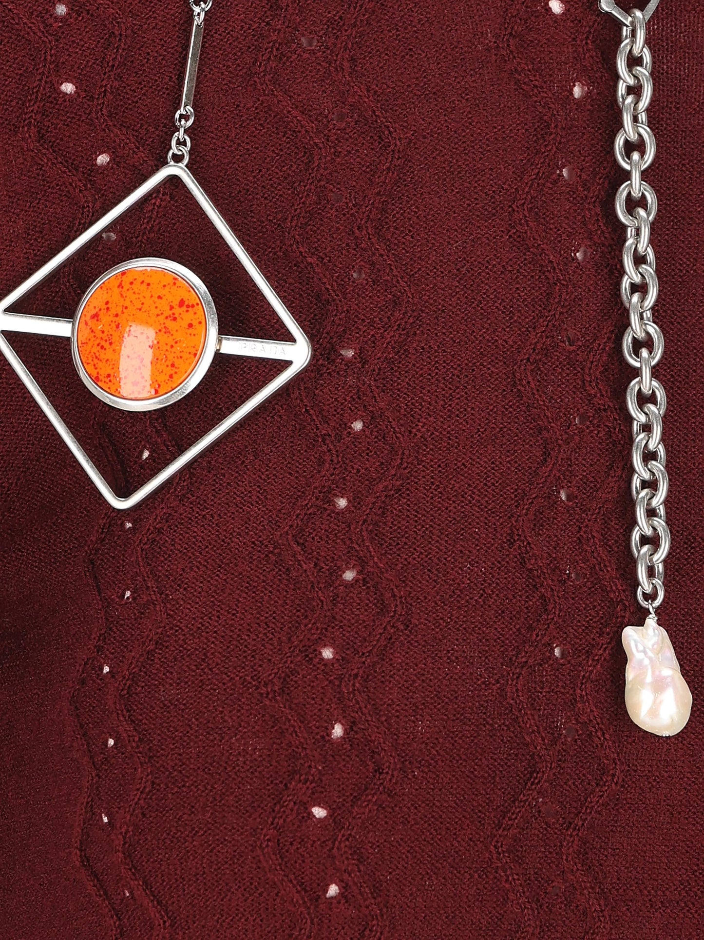 Maglia realizzata in lana vergine. P24V2H 17KDF0399 PRADA