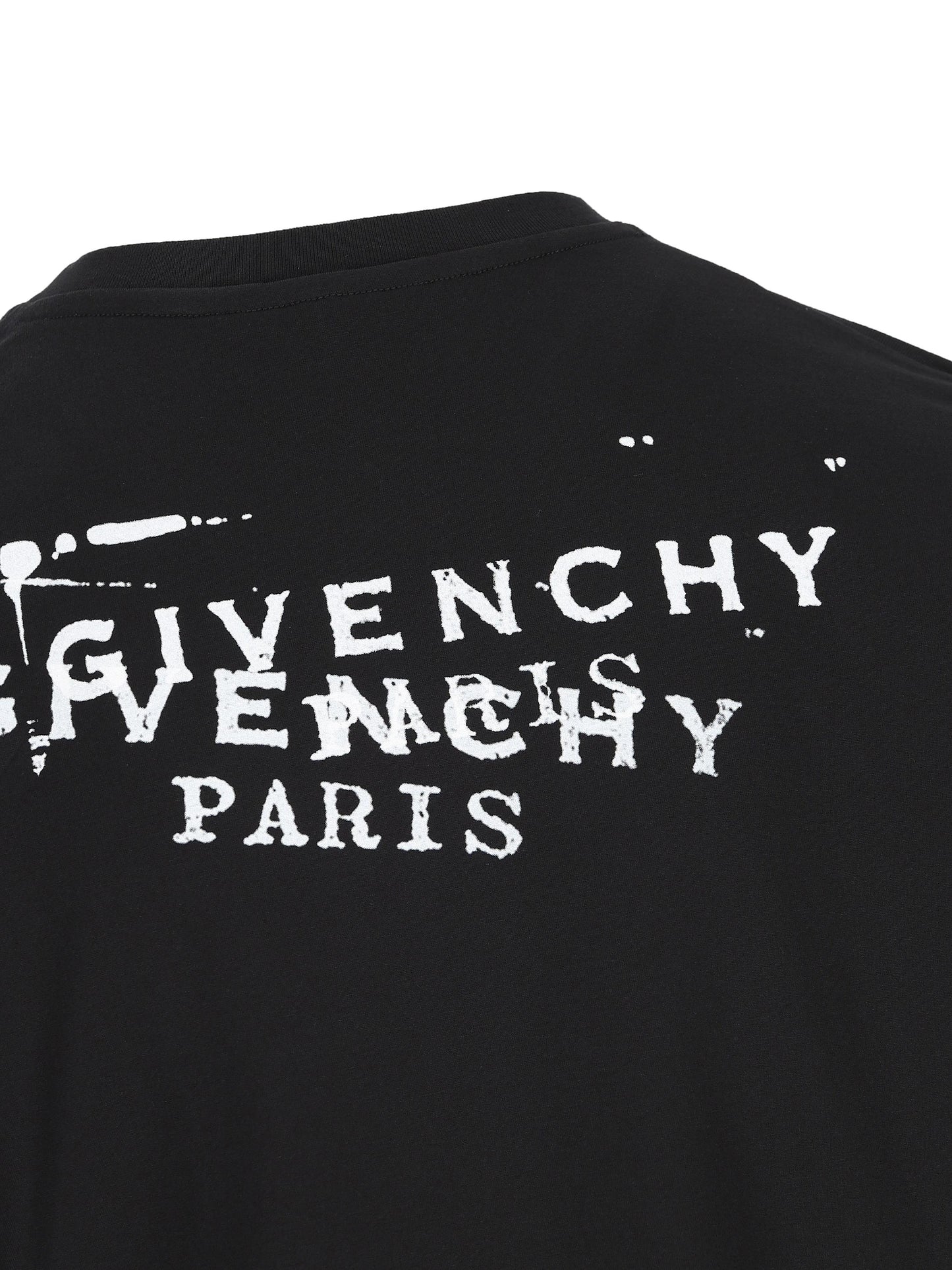 T-Shirt realizzata in cotone. BW70FJP7A7 001 GIVENCHY