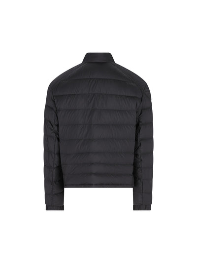 Piumino realizzato in poliammide. M1A00043 597XQ999 MONCLER