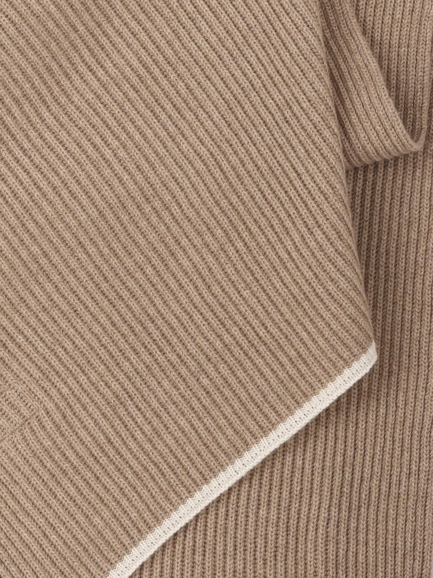 Sciarpa realizzata in cashmere. M12504989 CC397 BRUNELLO CUCINELLI