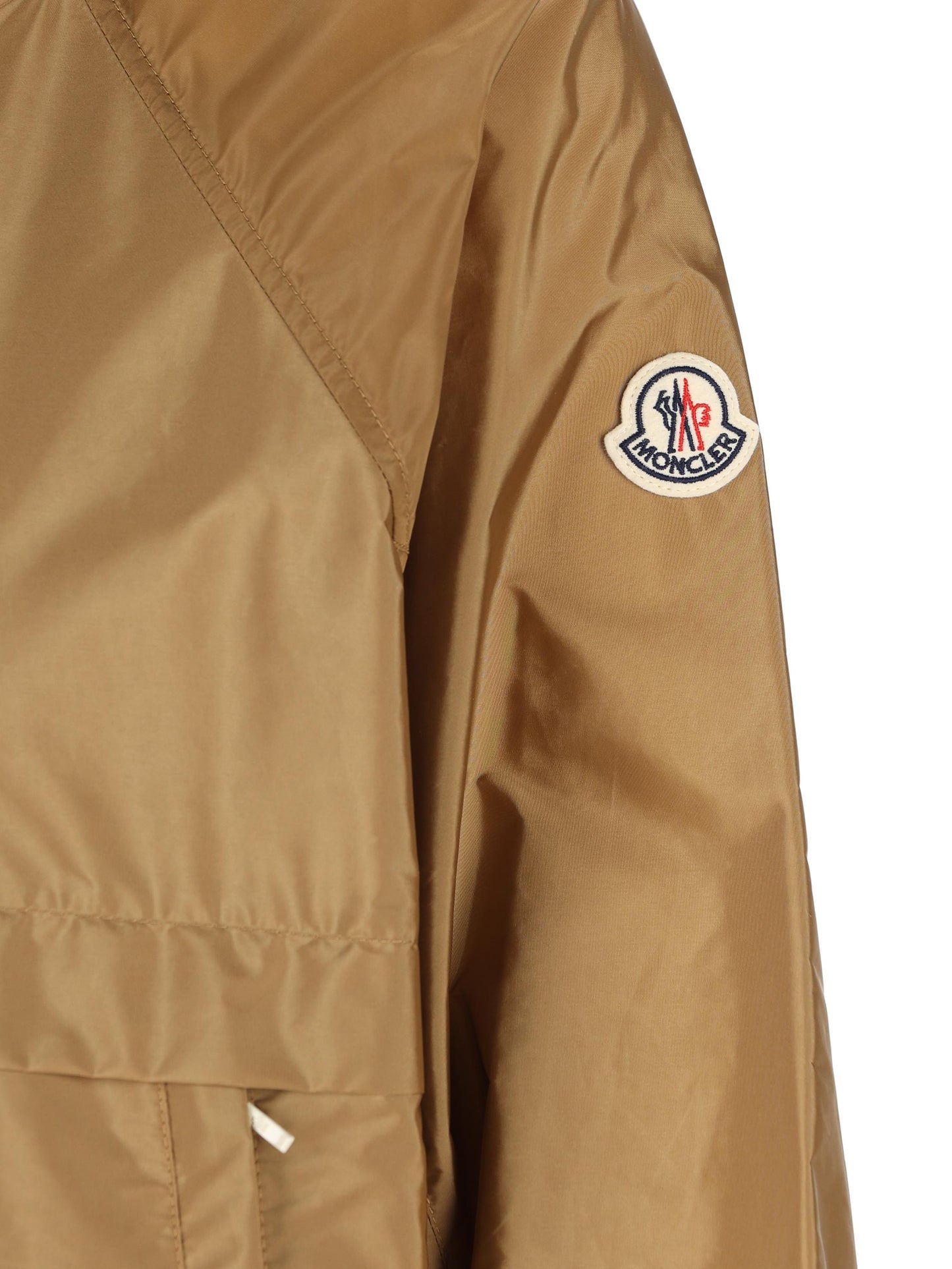 Giacca realizzata in nylon. W1A00022 539ZD226 MONCLER
