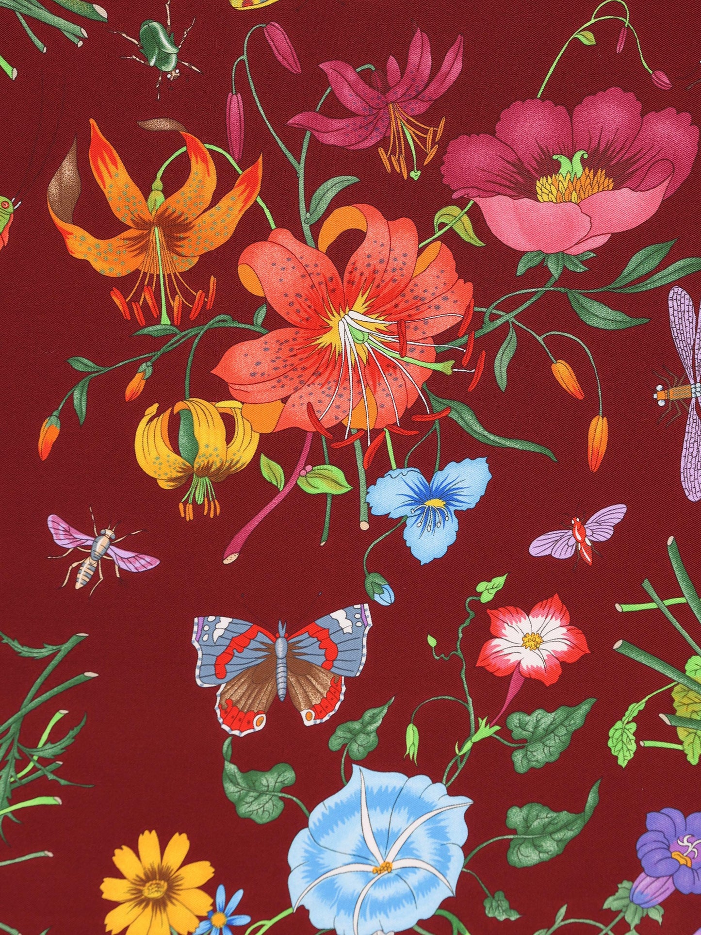 Carré realizzato in seta. 823486 3G0019888 GUCCI