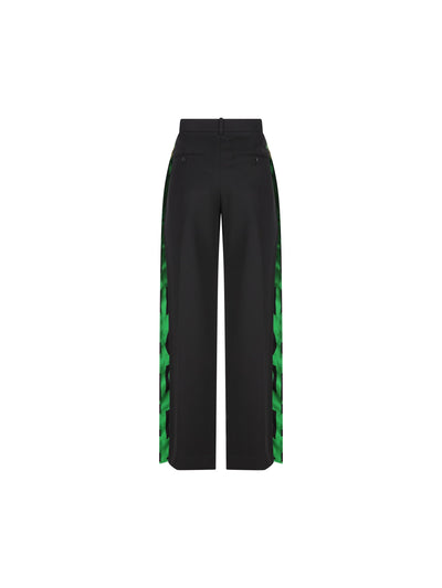 Pantaloni realizzati in lana. S540Y04XNW 1100 LOEWE