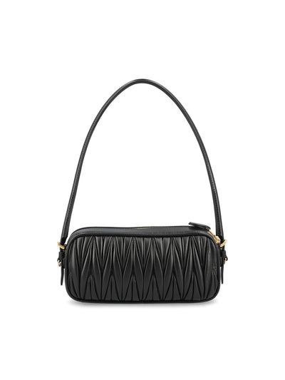 Pouch realizzata in pelle di agnello. 5NE024 AFPPF0002 MIU MIU