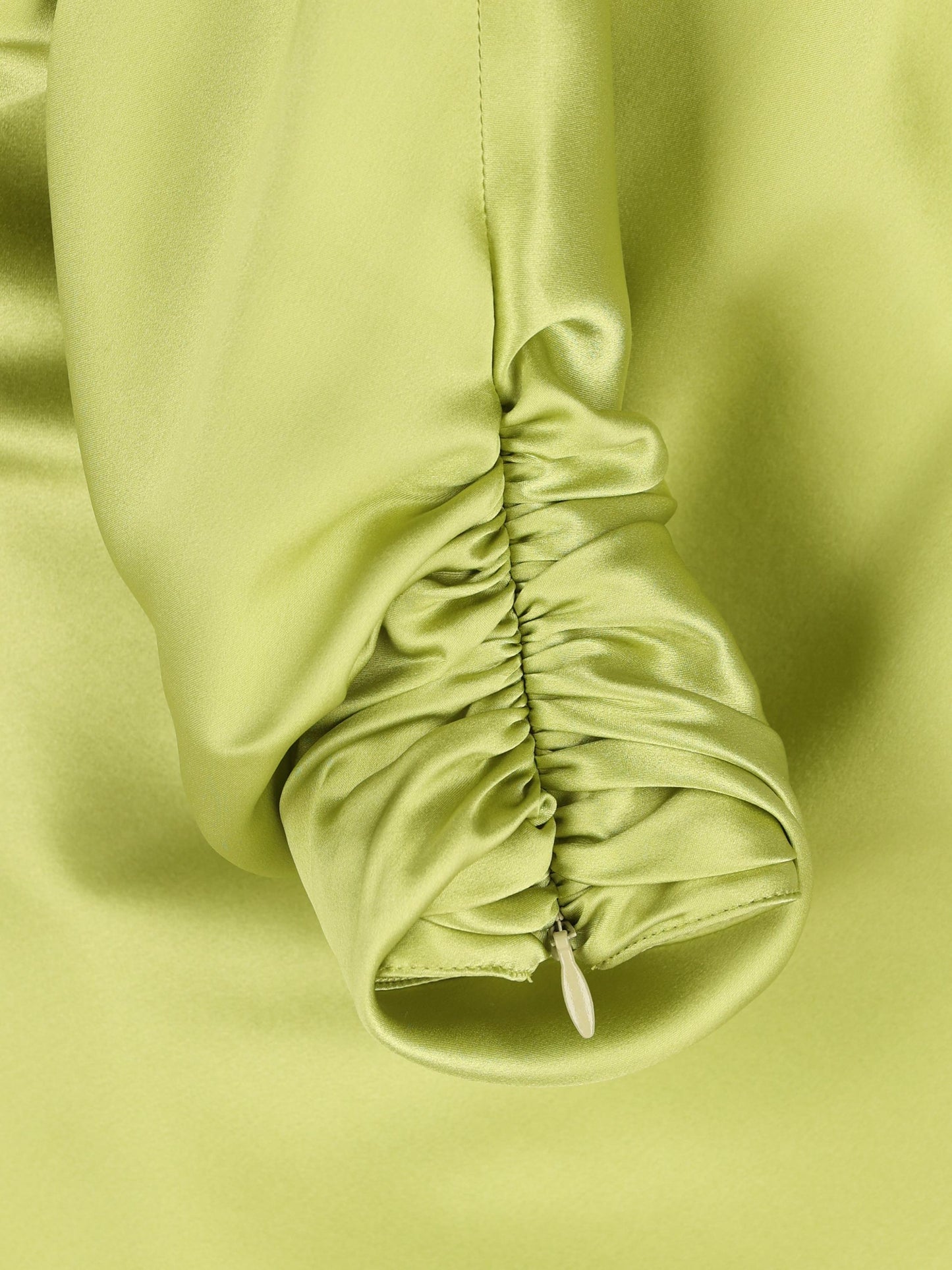 Blusa in seta. 8B0AEBQ08M6 C8Z VALENTINO GARAVANI