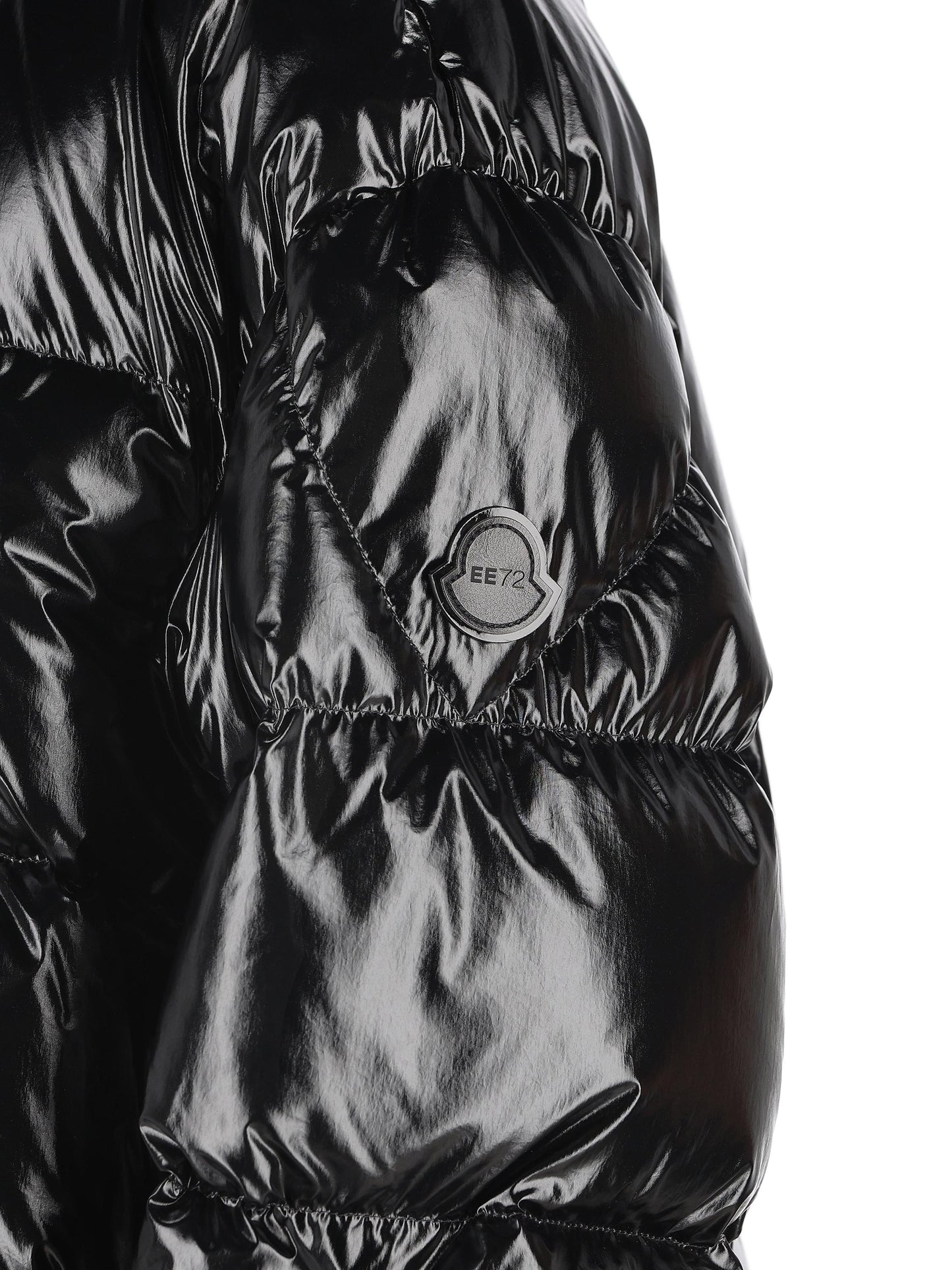 Piumino realizzato in poliammide. W1A00006 M6517999 MONCLER - EDWARD ENNINFUL