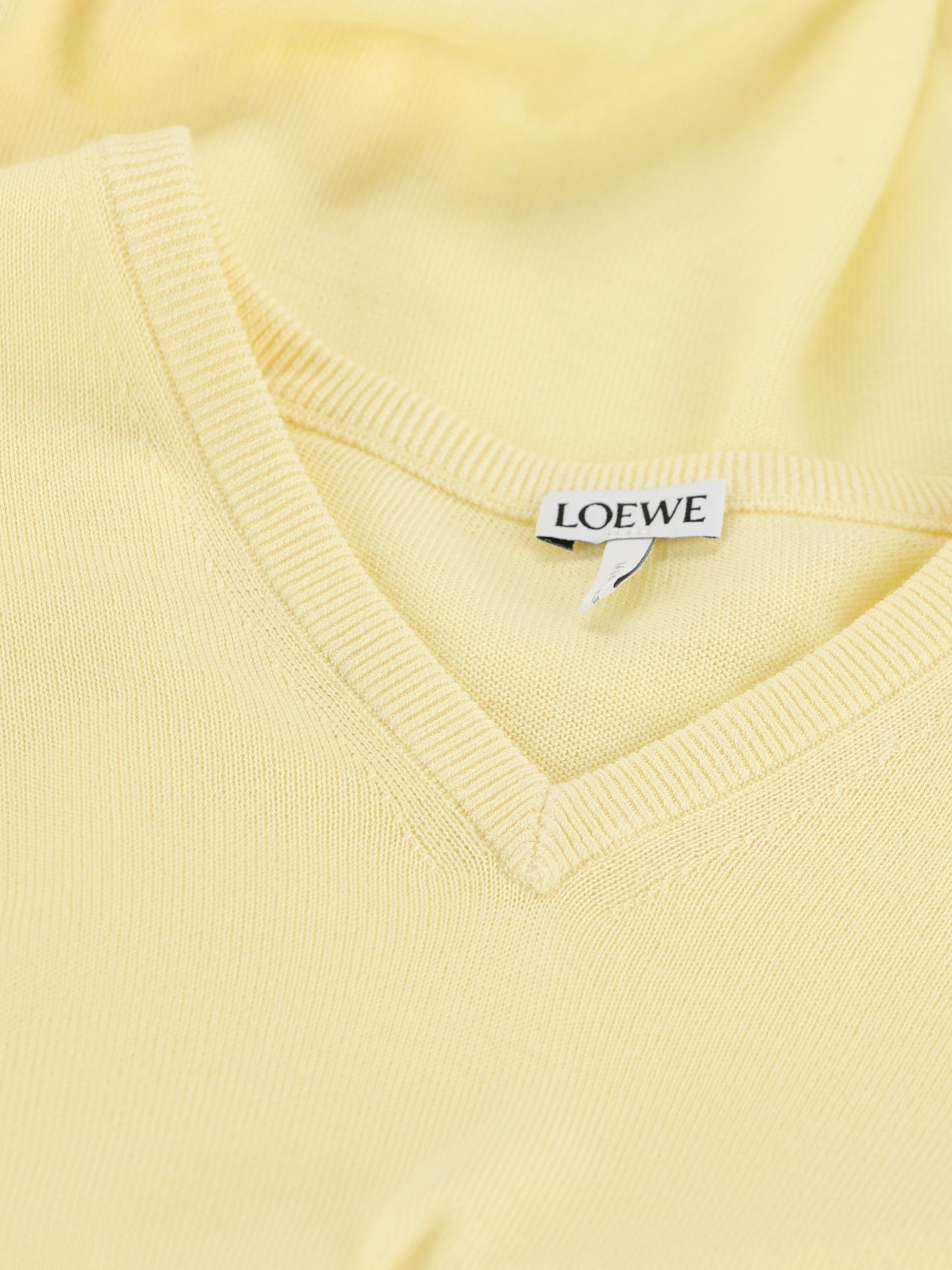 Maglia realizzata in lana. S540Y14KHD 8140 LOEWE