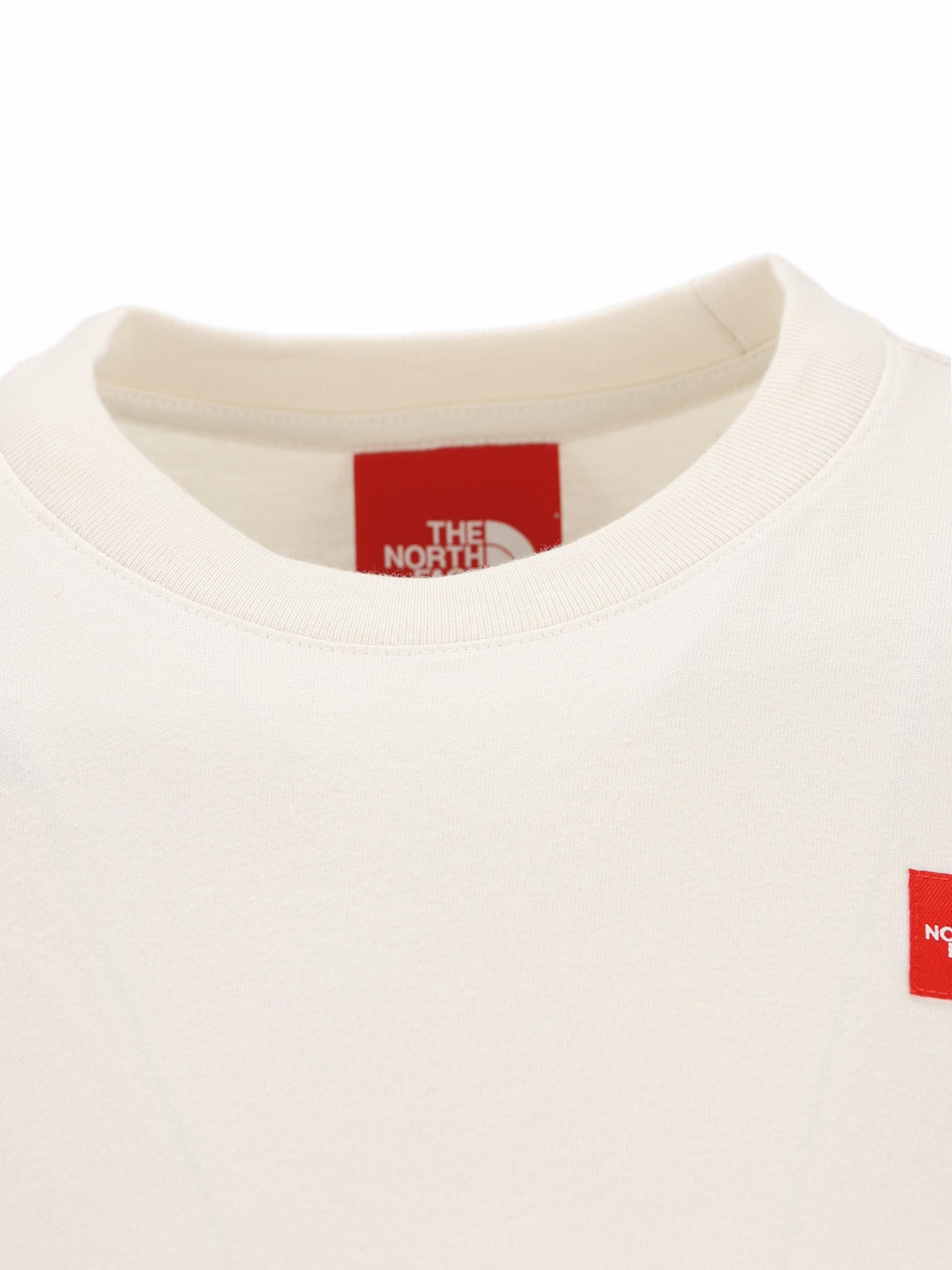 T-Shirt realizzata in cotone. NF0A8EG5 QLI1 THE NORTH FACE