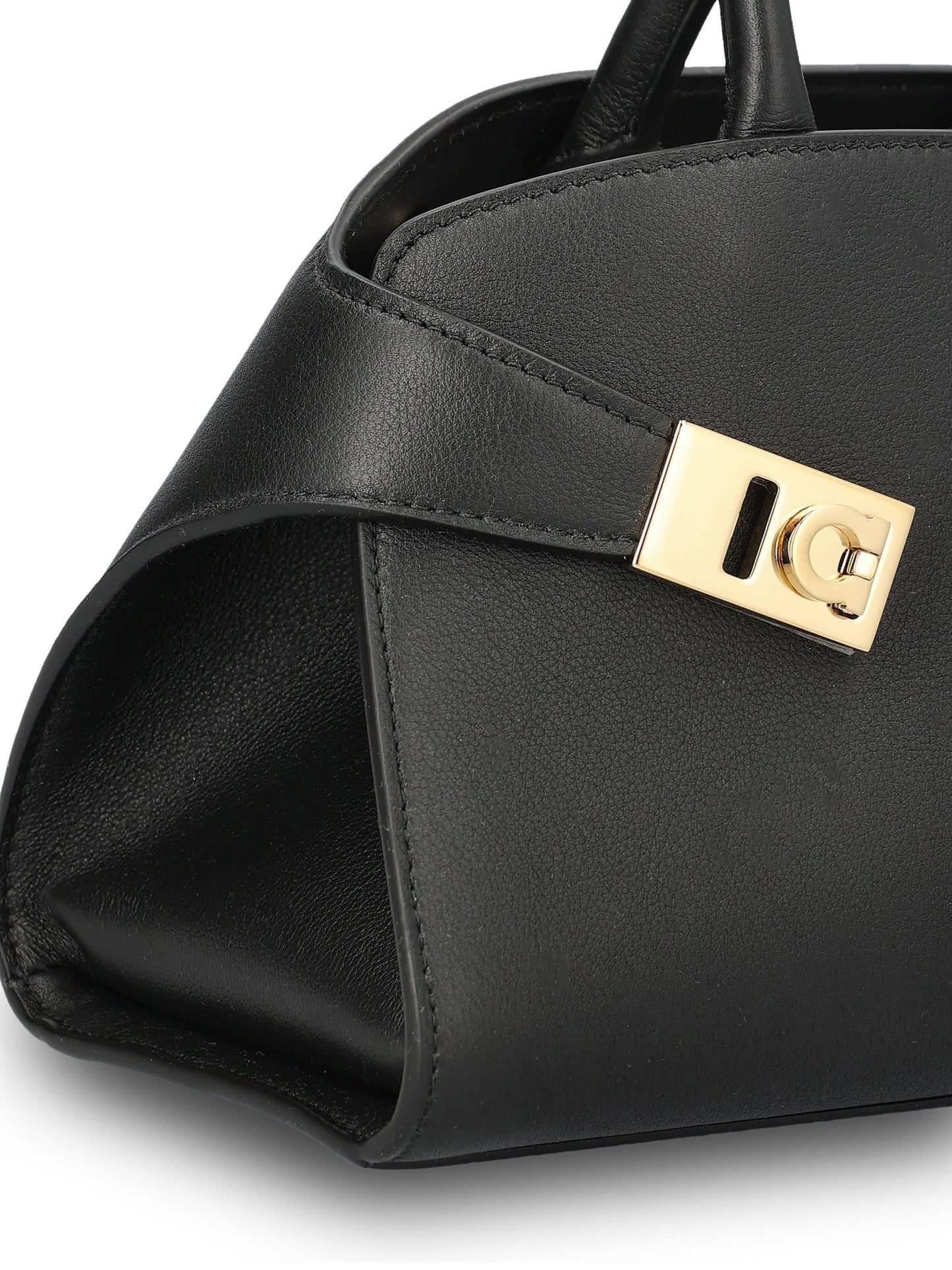 Borsa realizzata in pelle di vitello. 215975 768853009 SALVATORE FERRAGAMO