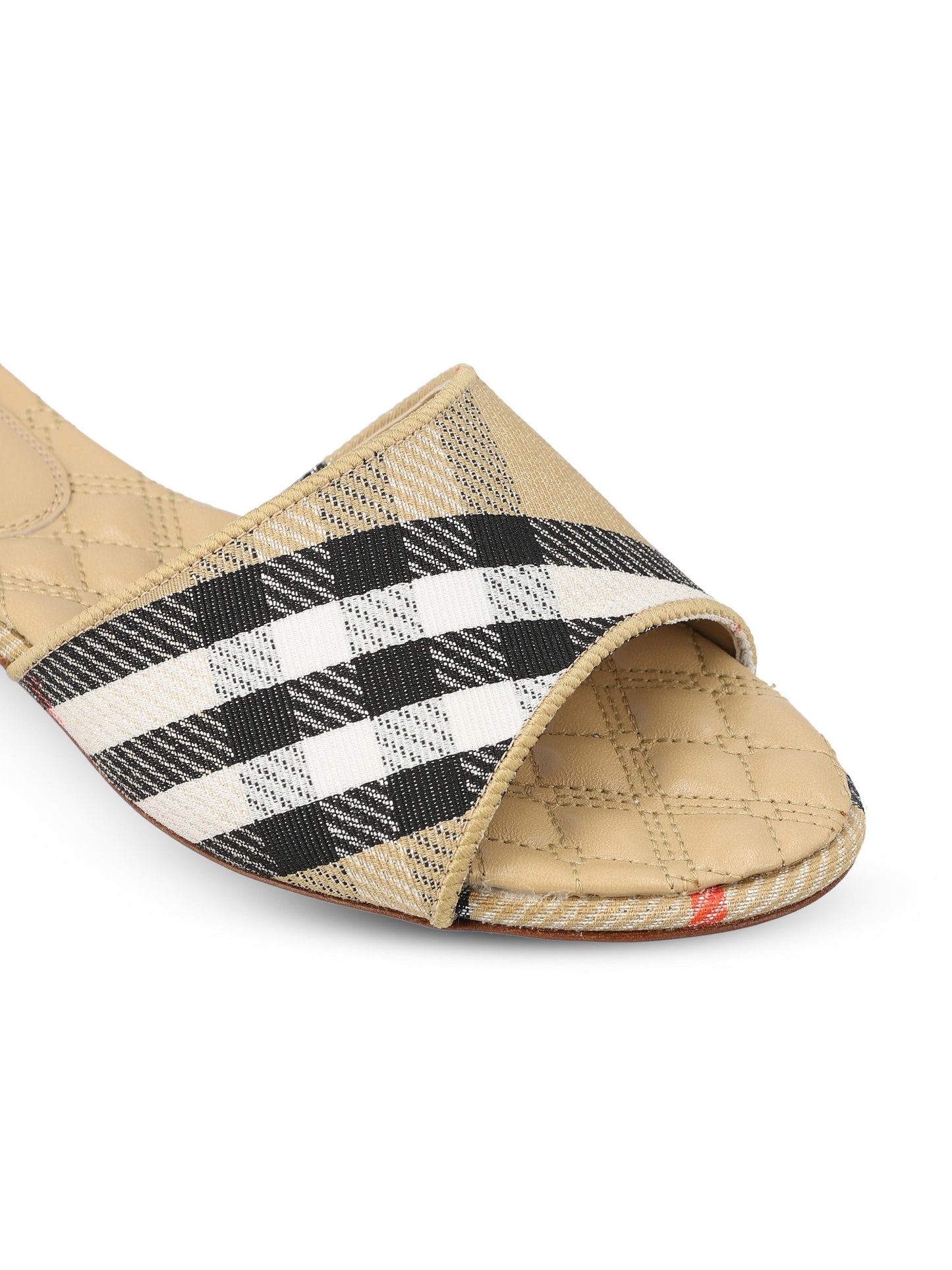 Ciabatte realizzate in poliestere e cotone. 8119528 B9368 BURBERRY