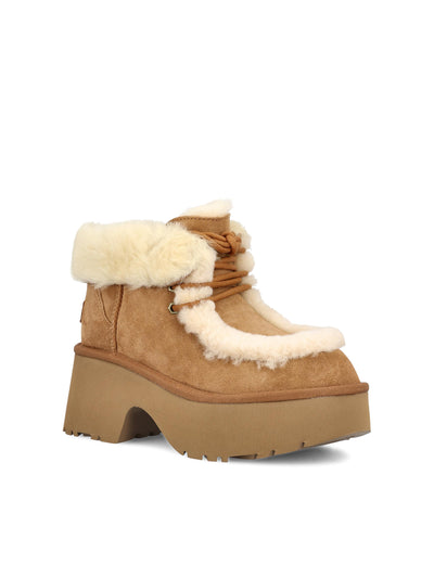 Stivali Classic Esmee Lace Up in pelle scamosciata 1171532 CHE UGG