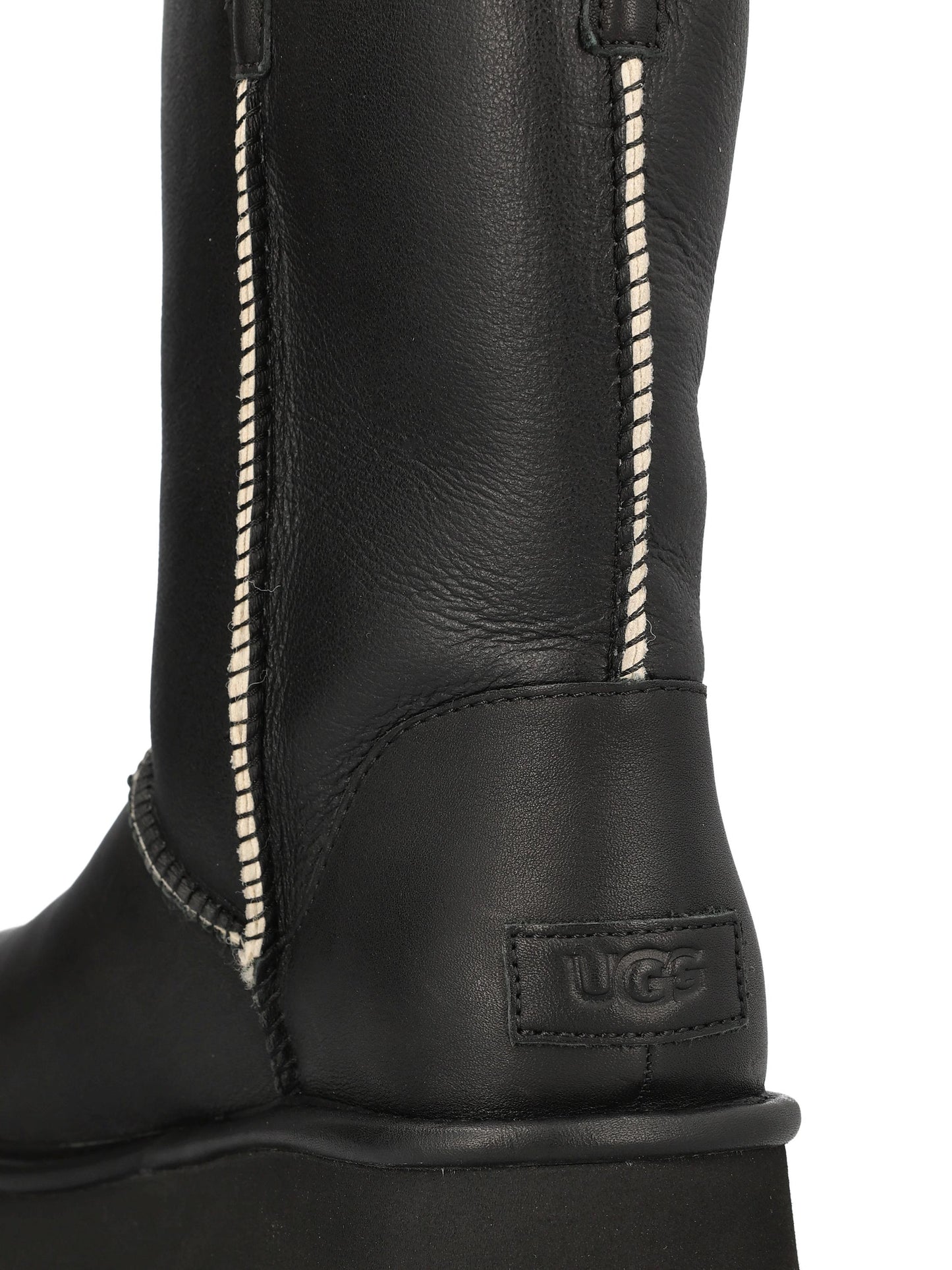 Stivale realizzato in pelle 1172590 BLK UGG