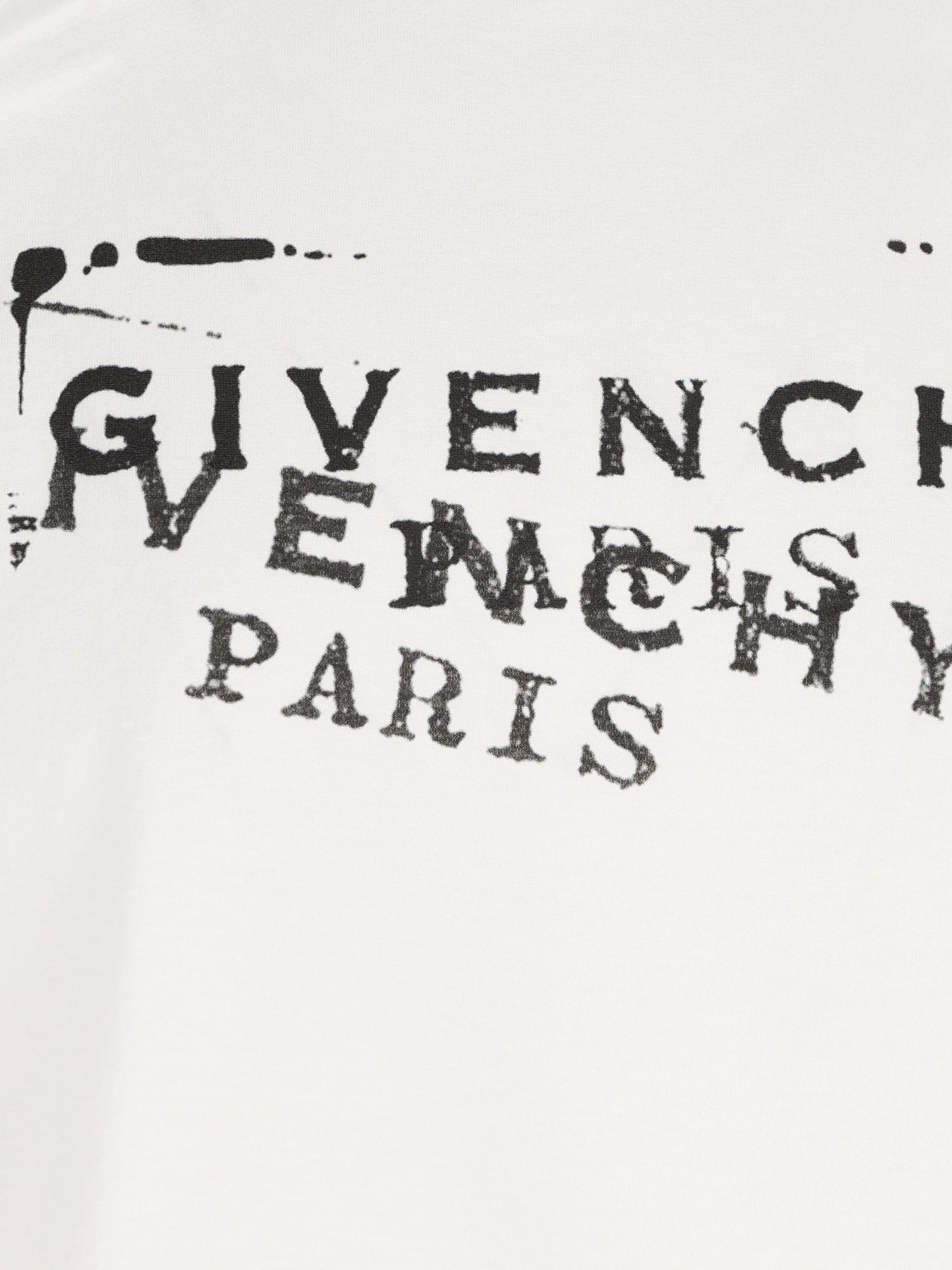 T-Shirt realizzata in cotone. BW70FJP7A7 100 GIVENCHY