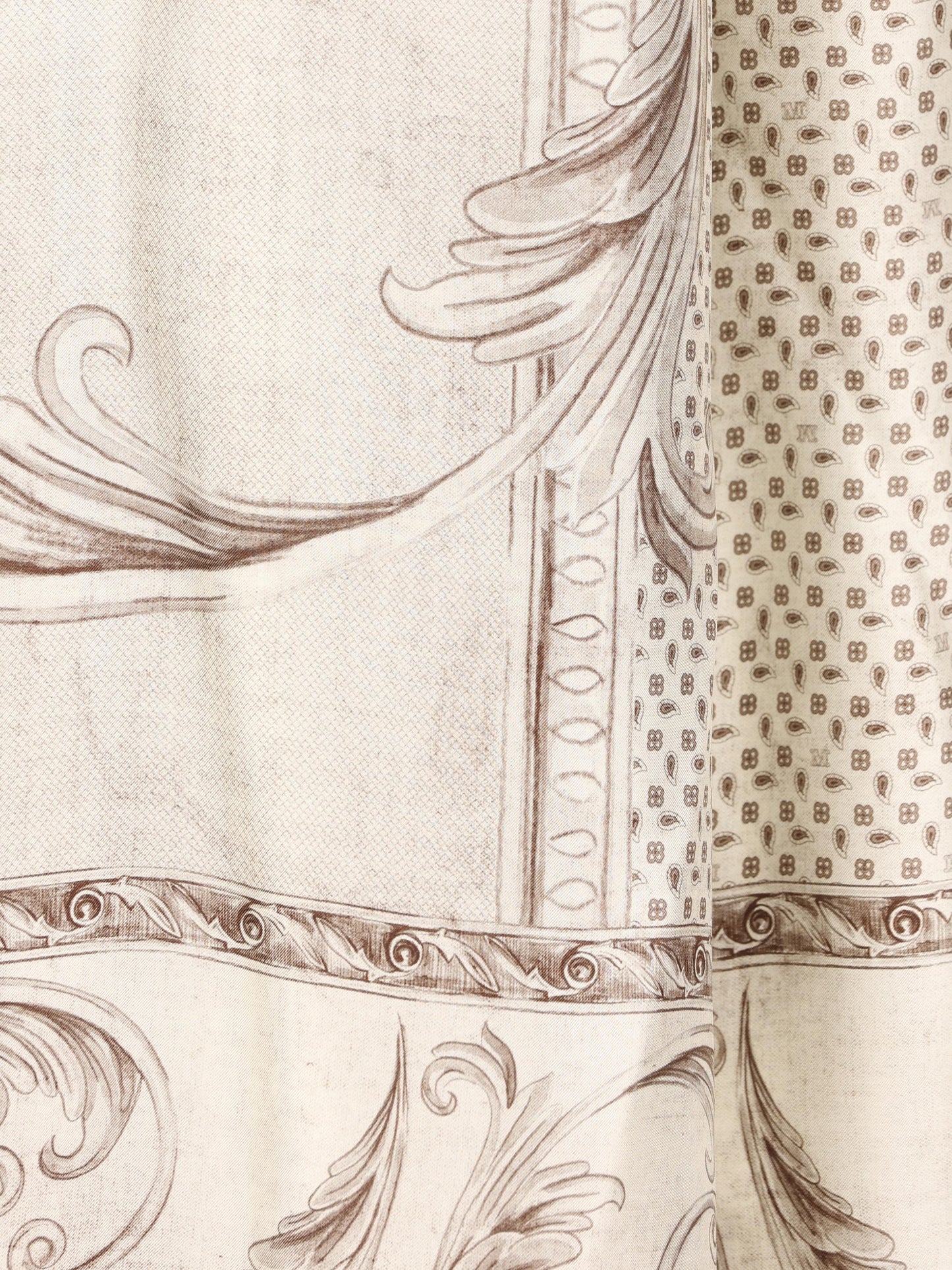 Pantaloni realizzati in seta. 2611131121600 001 MAX MARA