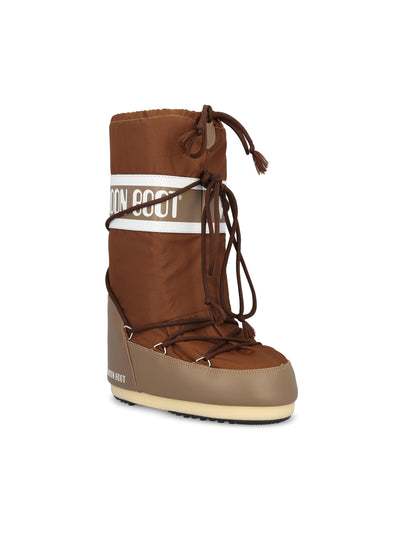 Stivali realizzati in nylon. 80D1400440 M005 MOON BOOT