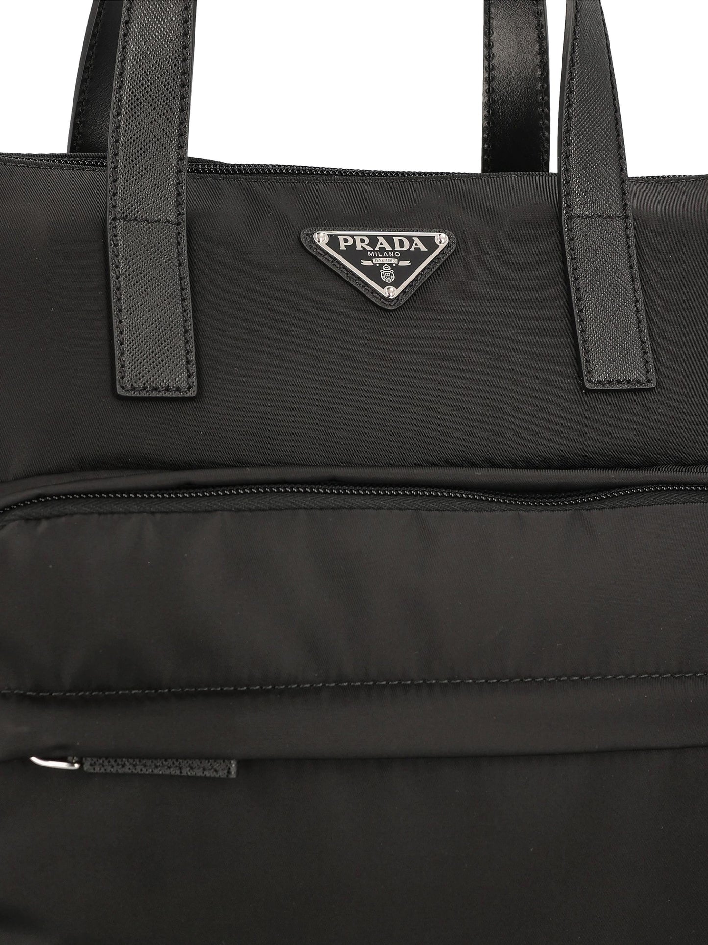 Borsa realizzata in poliammide riciclata. 2VG098 2DMGF0002 PRADA