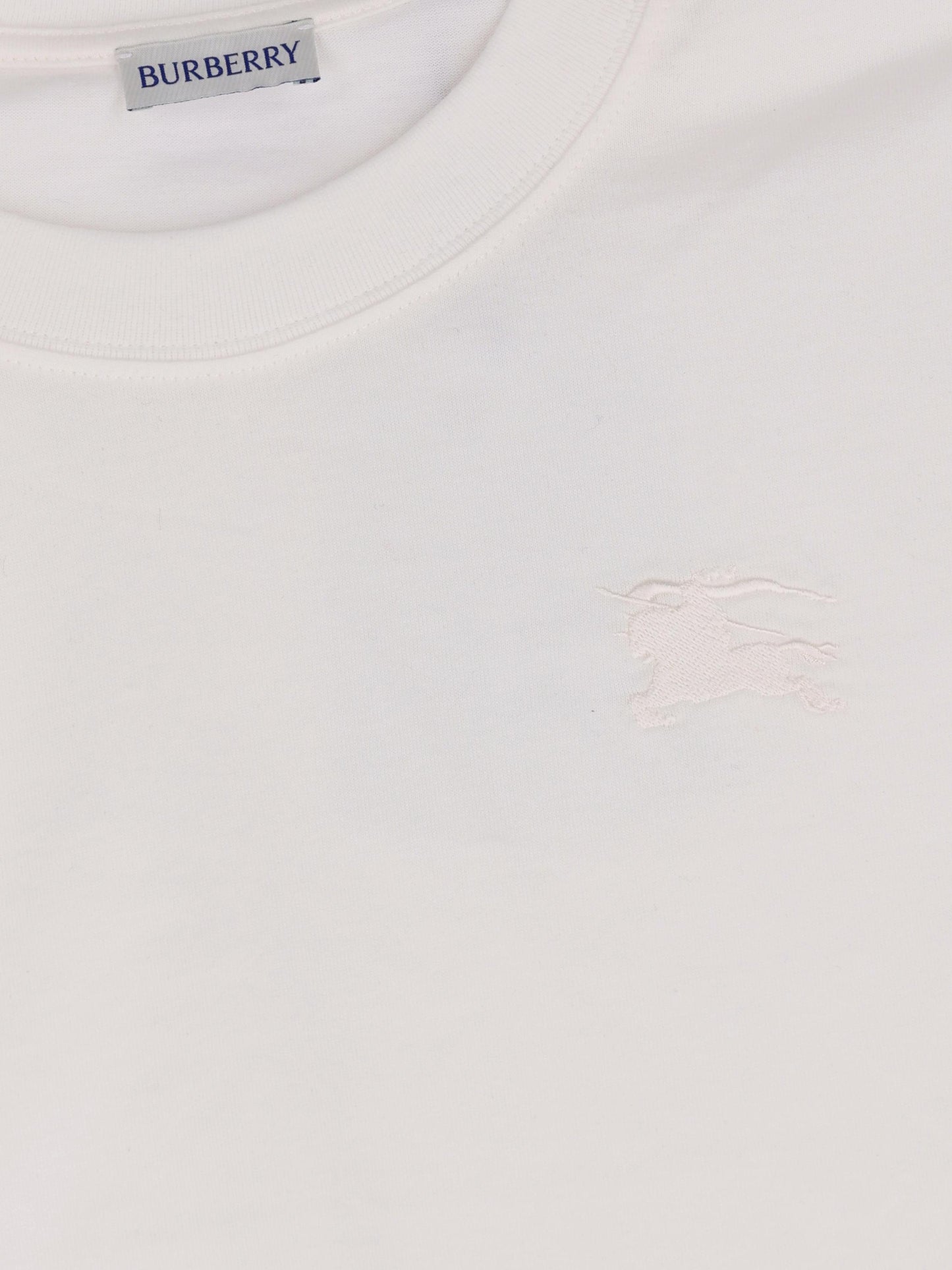 T-Shirt realizzata in cotone. 8109184 B8764 BURBERRY