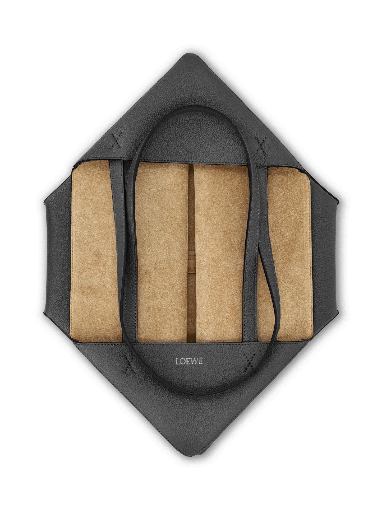 Borsa realizzata in pelle di vitello. A779PEWX04 1100 LOEWE