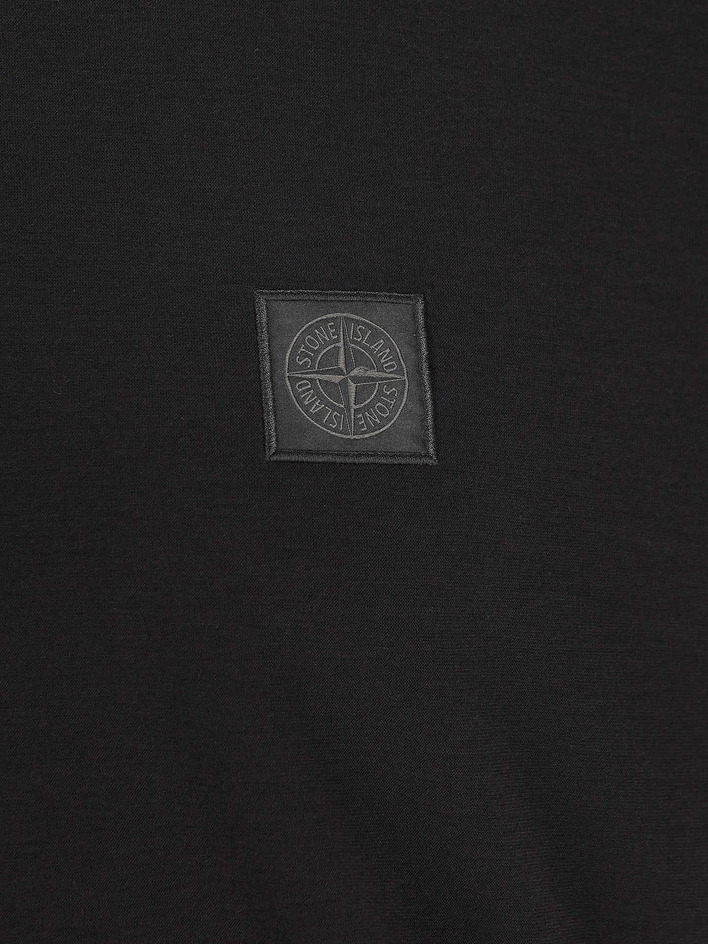 T-Shirt realizzata in cotone. 2100034 S0F11V0029 STONE ISLAND