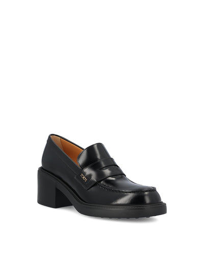 Mocassini realizzati in pelle di vitello. XXW73L0JK40SHA B999 TOD'S