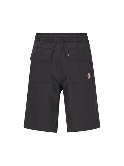 Shorts realizzati in poliestere. M2B00003 597SL999 MONCLER GRENOBLE