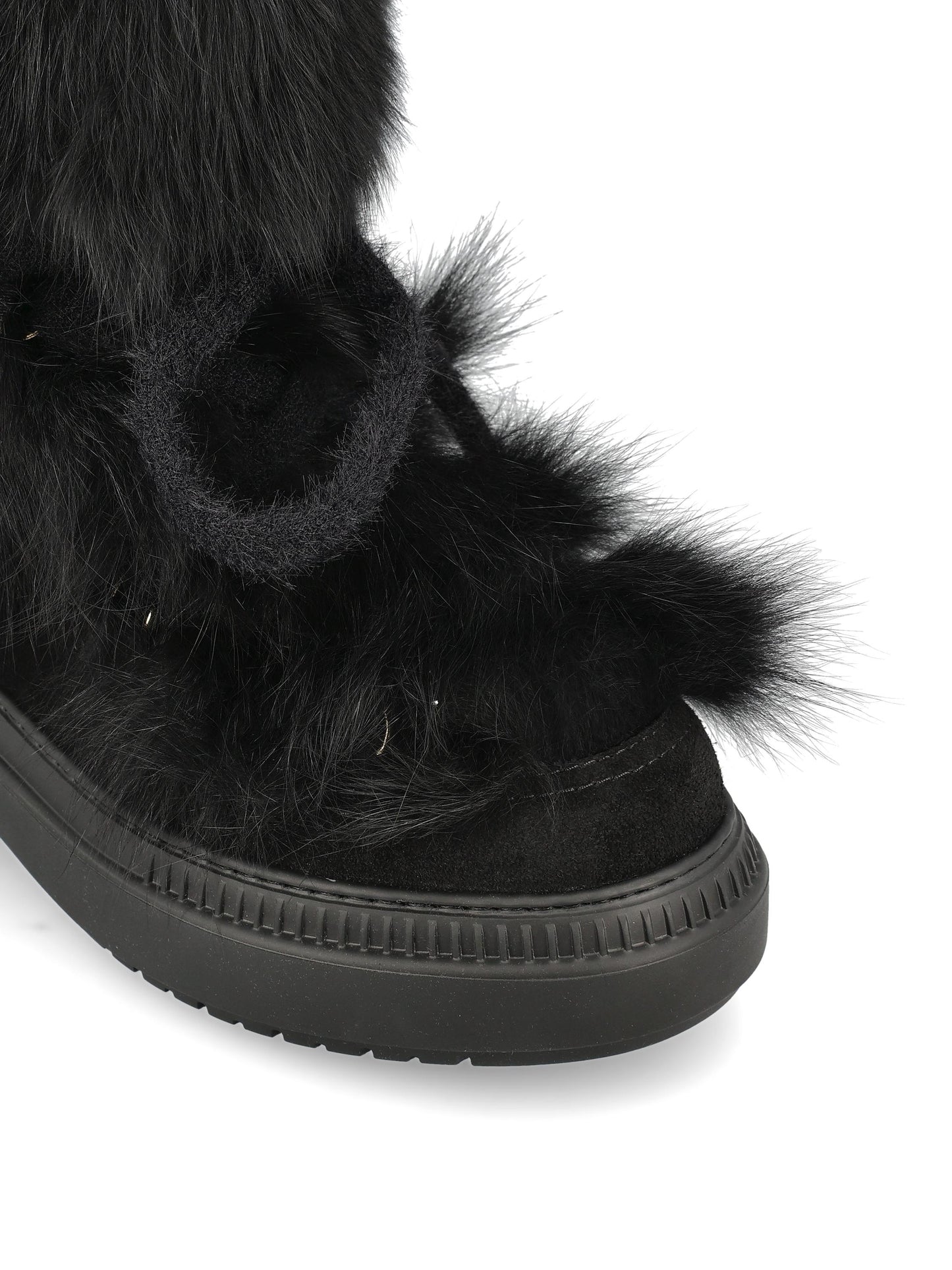 Stivali realizzati in pelle di vitello. 8T8591 AOSUF040W FENDI