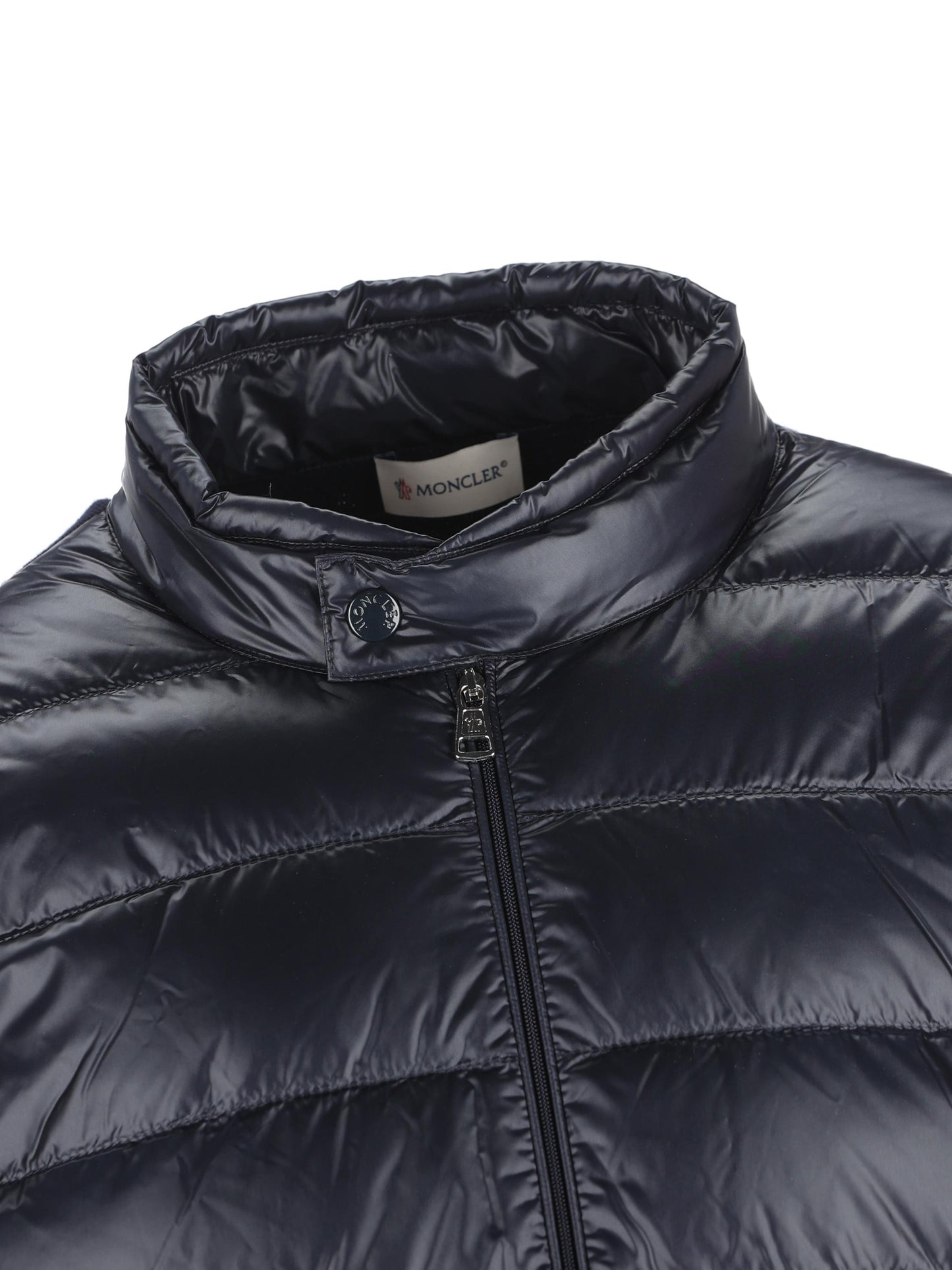 Cardigan realizzato in poliammide e lana vergine. M9B00018 M1131776 MONCLER