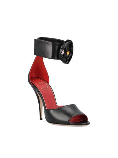 Sandalo realizzato in pelle. 7W0S0MY5RDW N78 VALENTINO GARAVANI