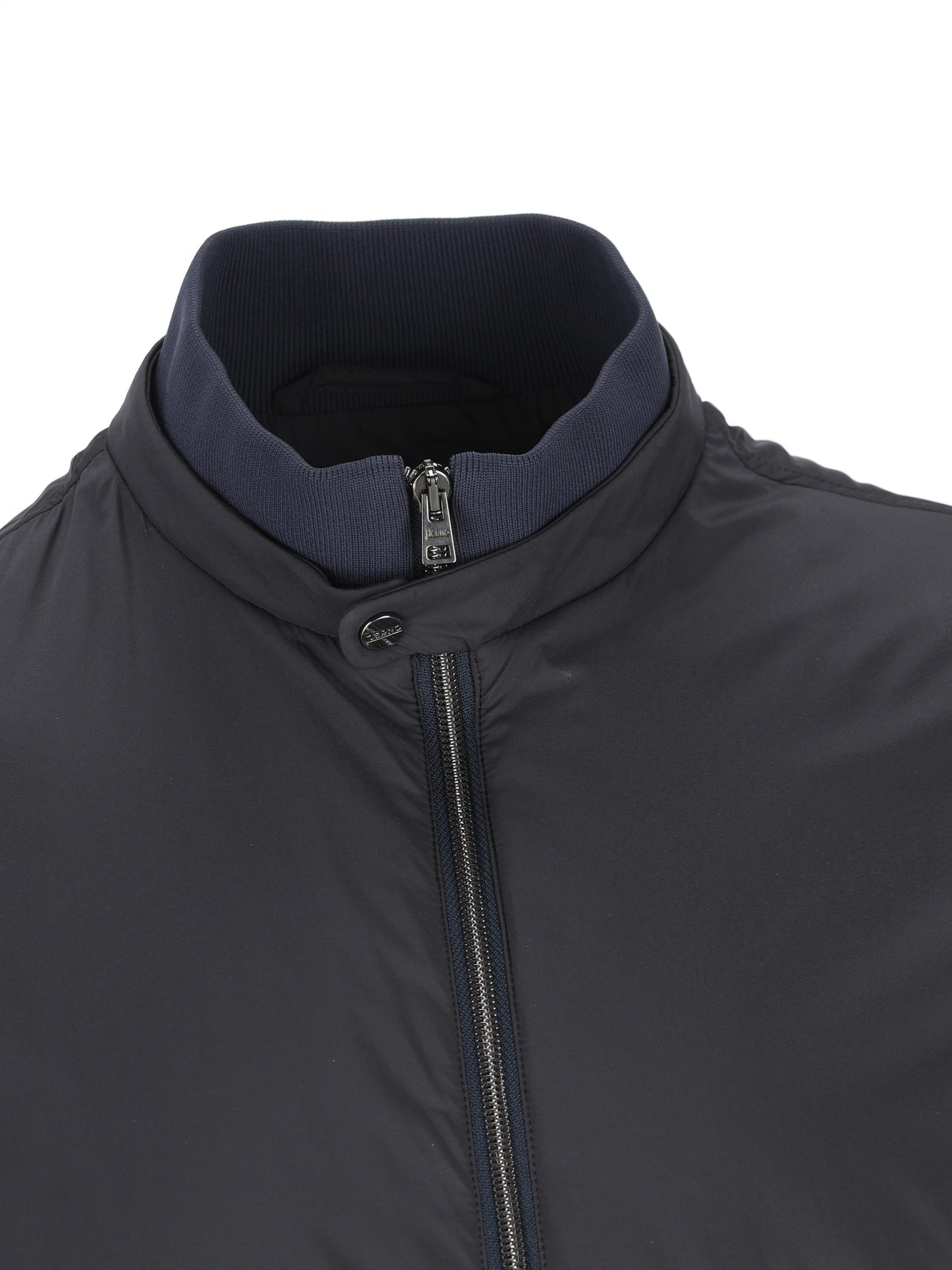 Giacca realizzata in poliammide. GI000414U 12456Z9200 HERNO