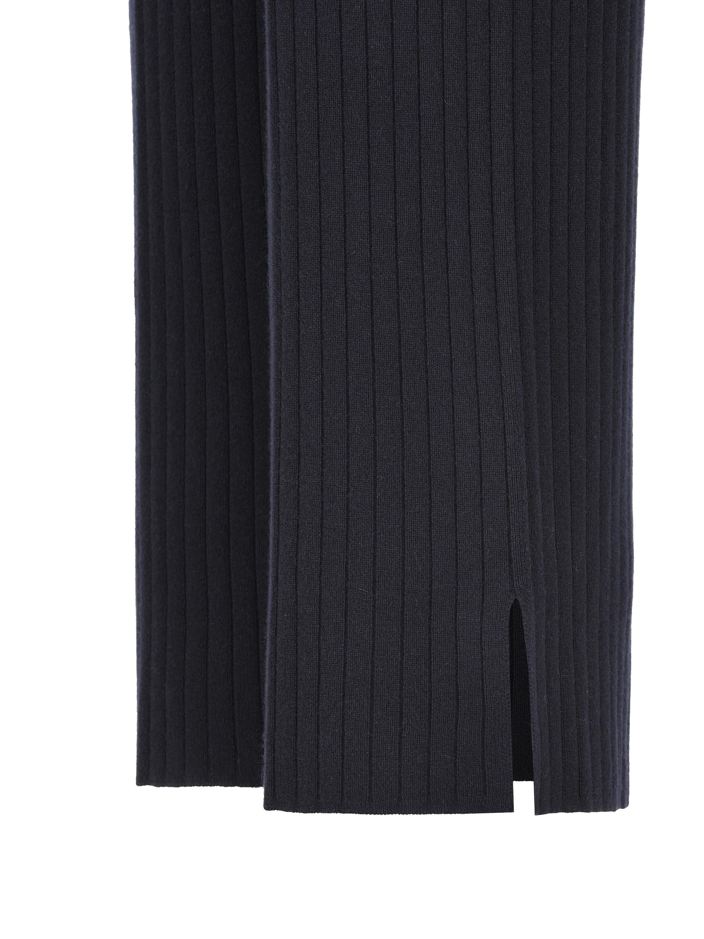 Pantaloni realizzati in baby cashmere. FAP2128 W000 LORO PIANA