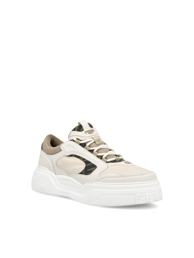 Sneakers realizzata in pelle di vitello. 7E1728 AU20F1RSR FENDI