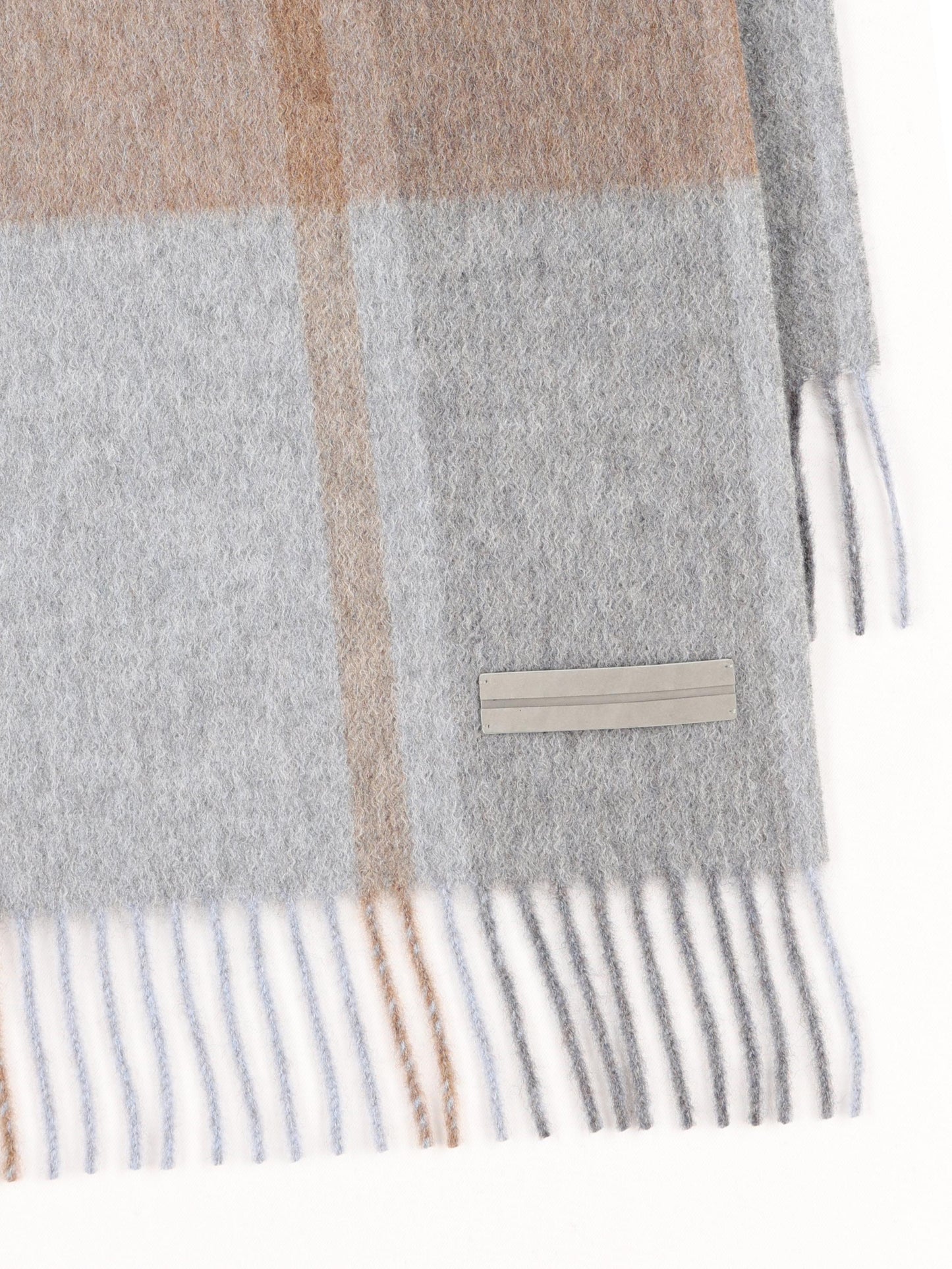 Sciarpa realizzata in cashmere. RZ2L02SA2 28GBL4 ZEGNA