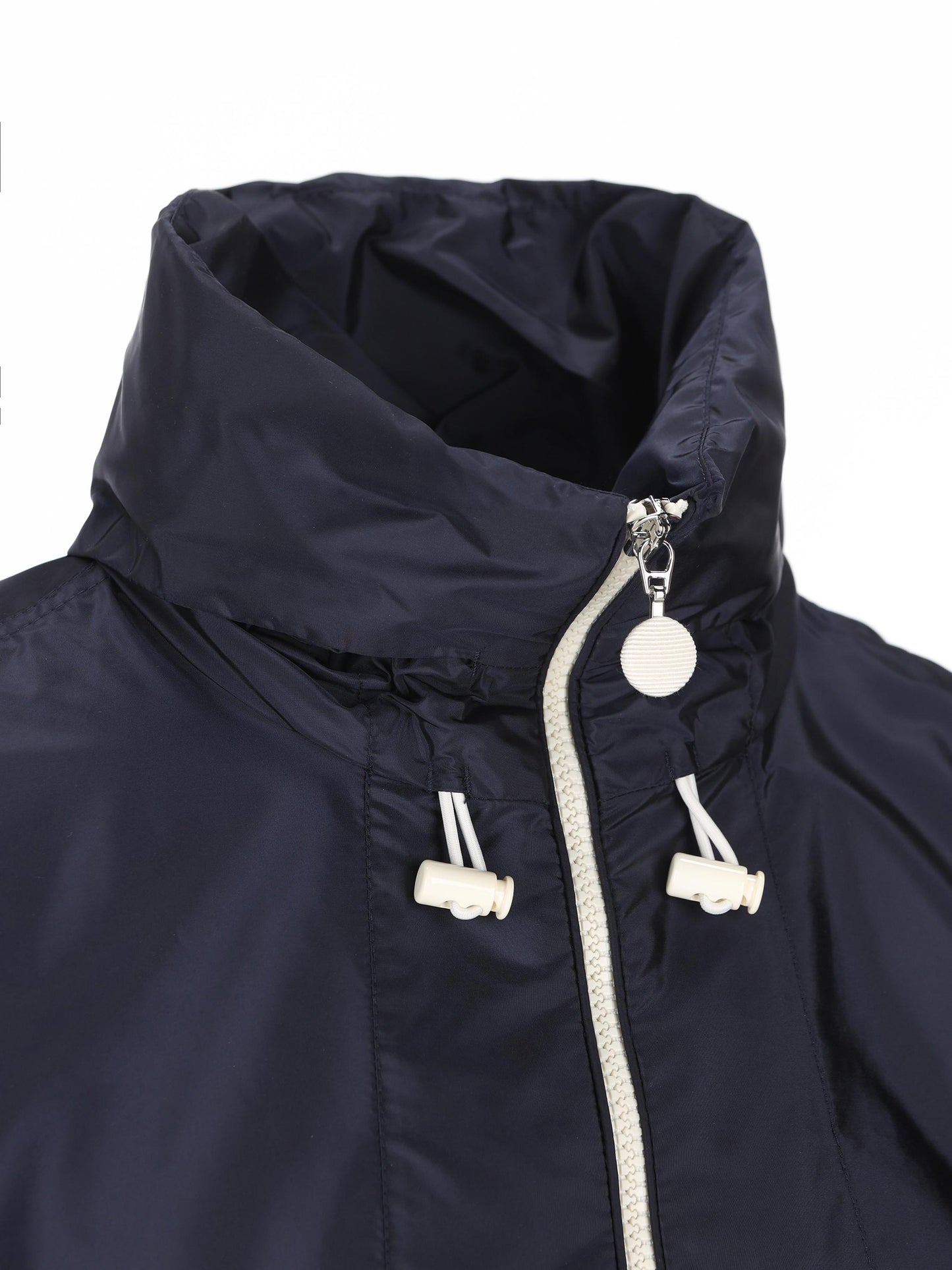 Giacca realizzata in poliammide. W1A00170 539ZD742 MONCLER