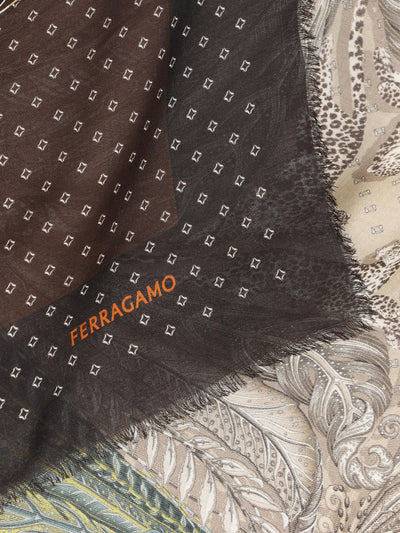 Stola realizzata in cashmere. 321155 785640002 SALVATORE FERRAGAMO