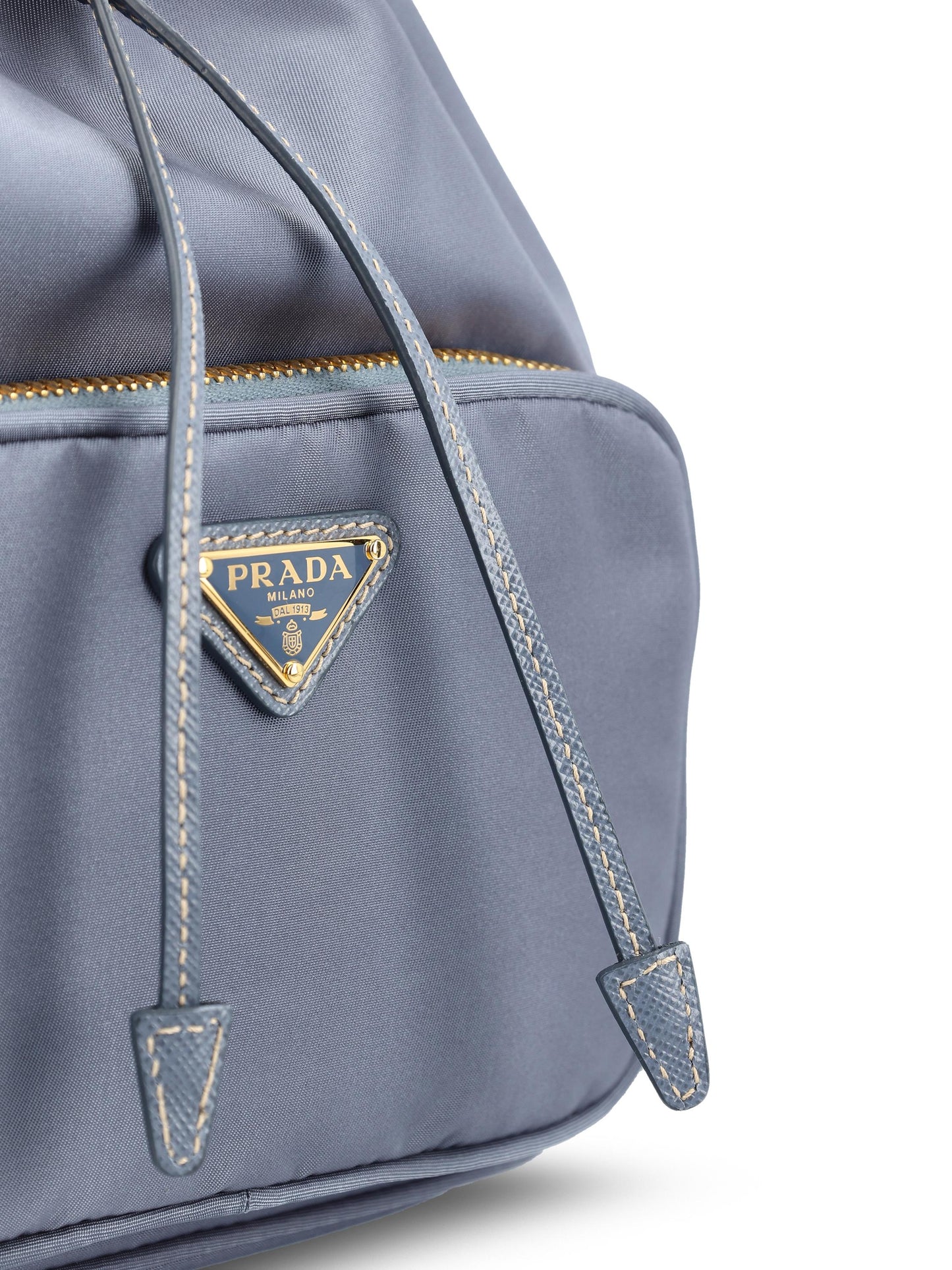 Secchiello realizzato in poliammide riciclata. 1BH038 RV44F0D57 PRADA