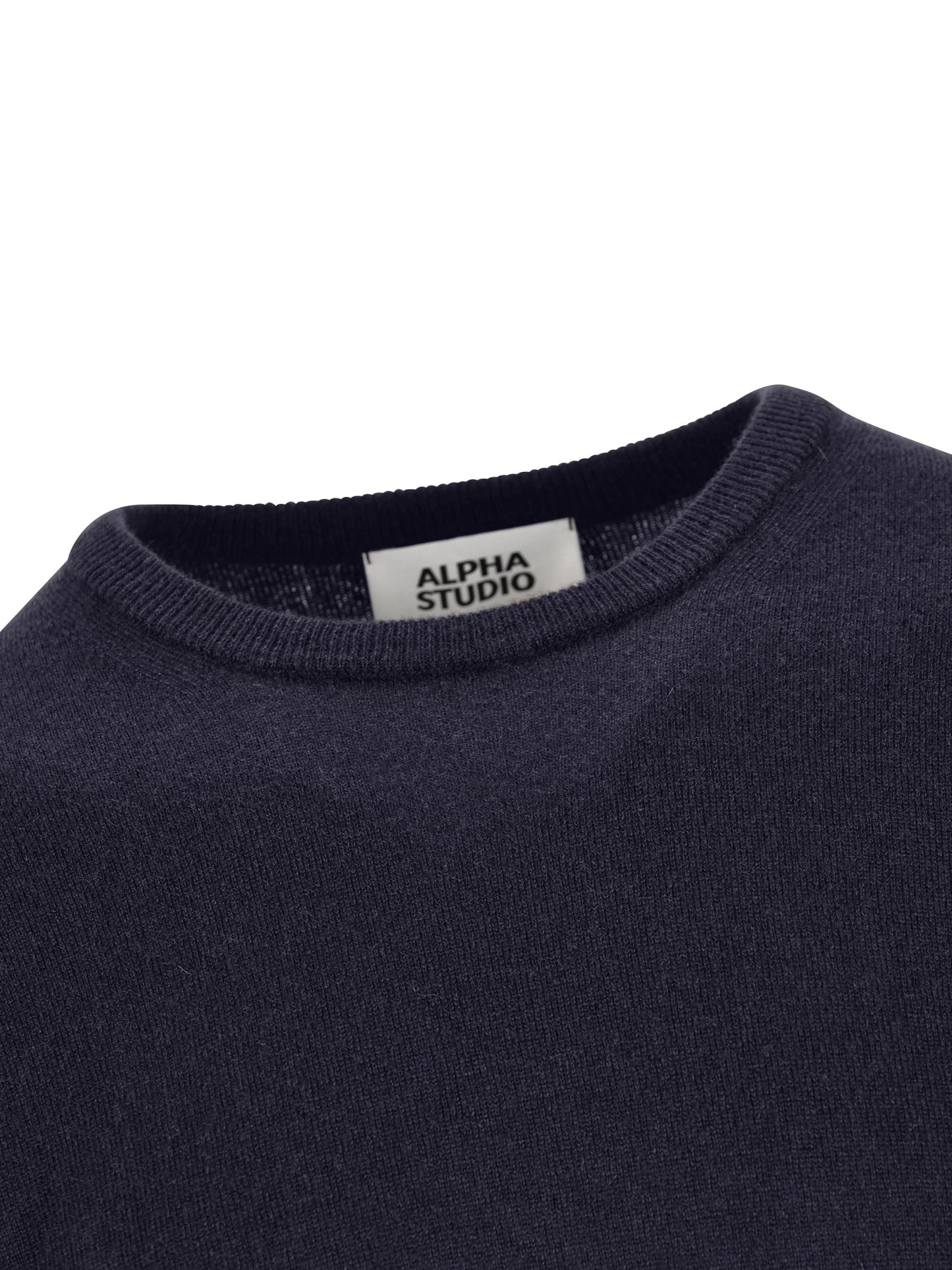 Maglione realizzato in cashmere. 3150C 1001 ALPHA STUDIO