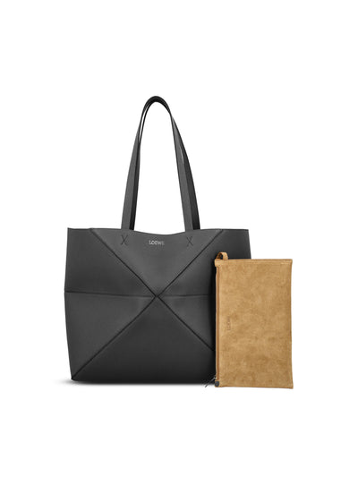 Borsa realizzata in pelle di vitello. A779PEWX04 1100 LOEWE