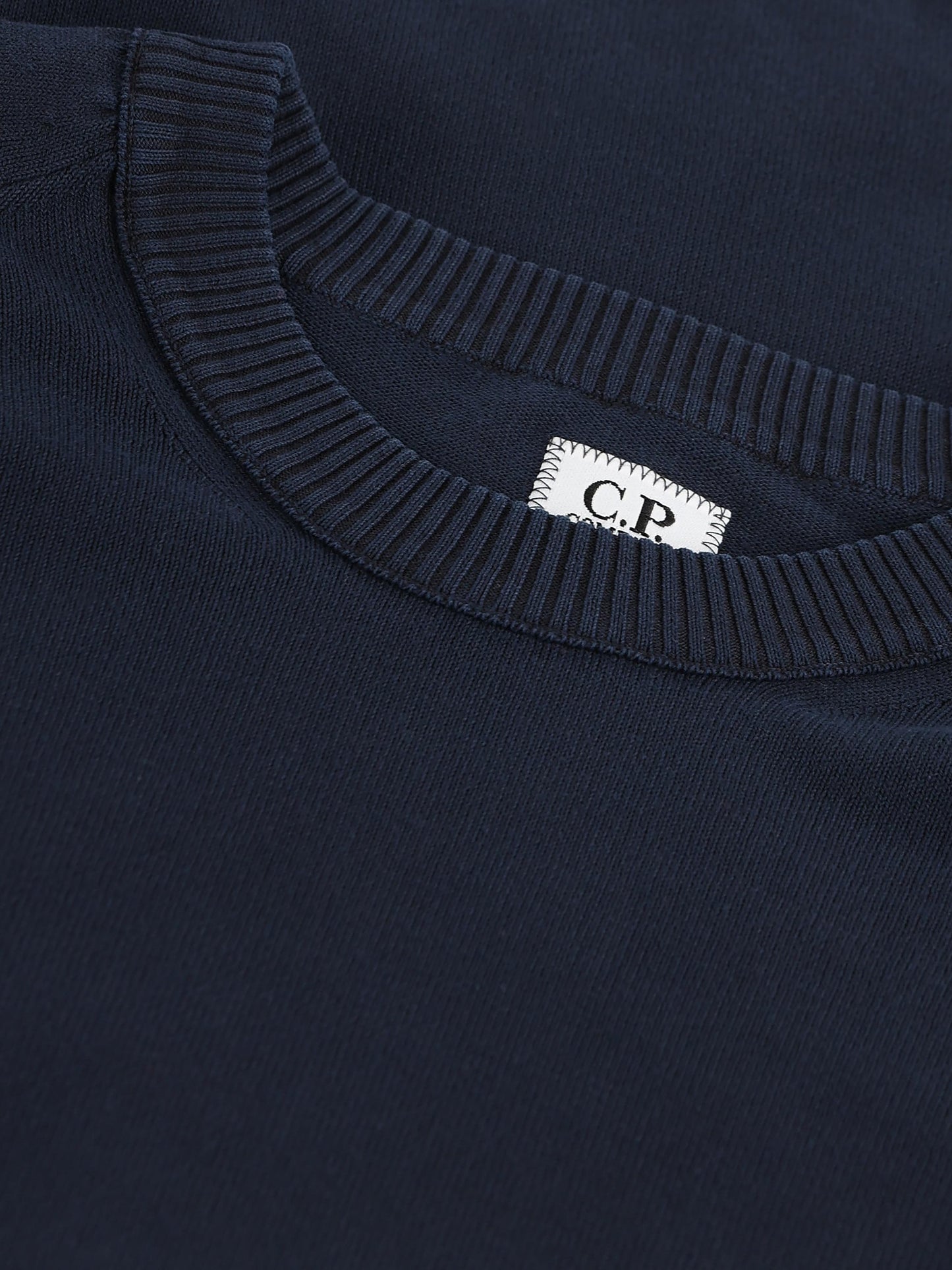 Maglia realizzata in cotone. 20CMKN105A 006323O888 C.P COMPANY