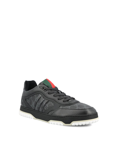 Sneakers realizzate in pelle. 857853 AAFOO1082 GUCCI